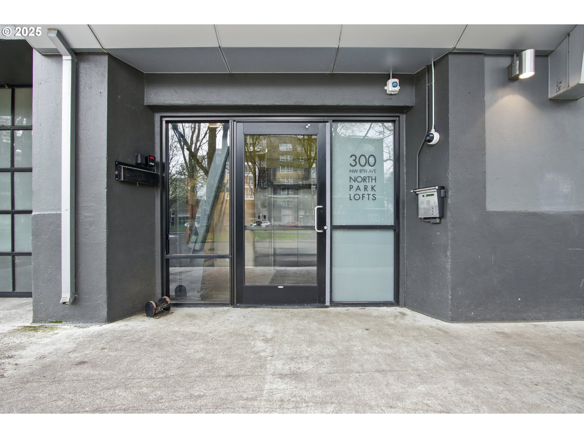 300 NW 8TH AVE 903-5