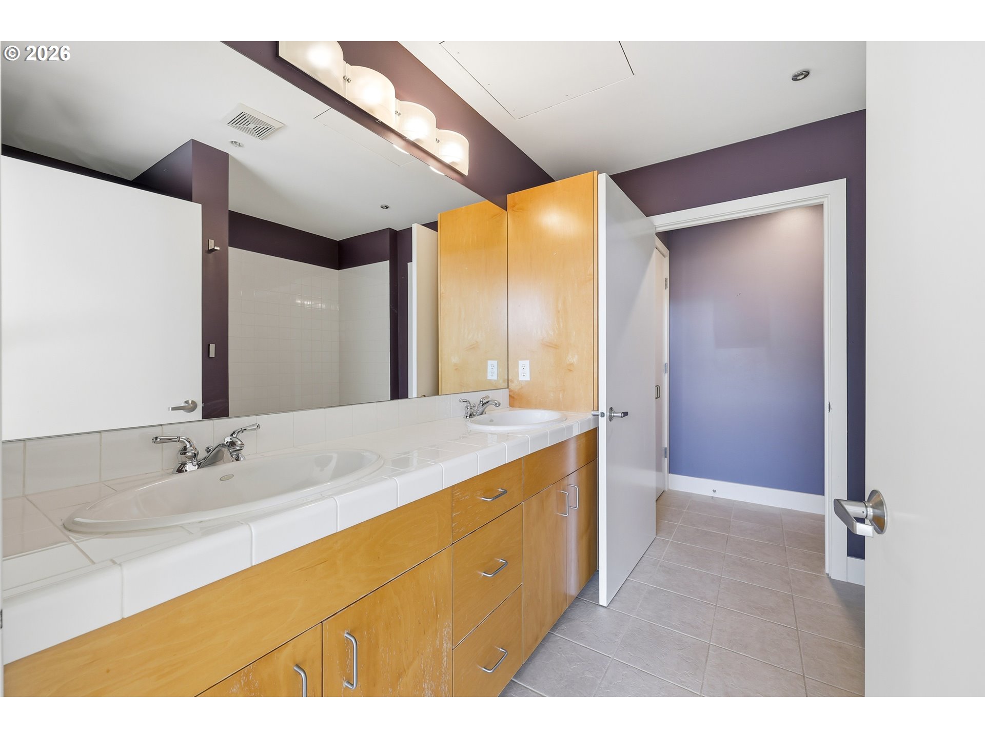 300 NW 8TH AVE 903-5