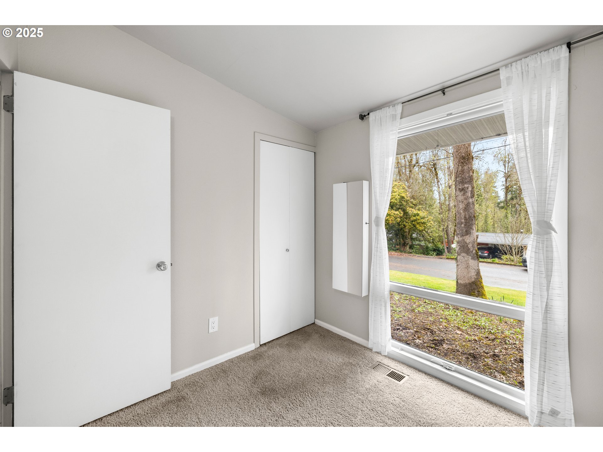 19983 WHITE CLOUD CIR