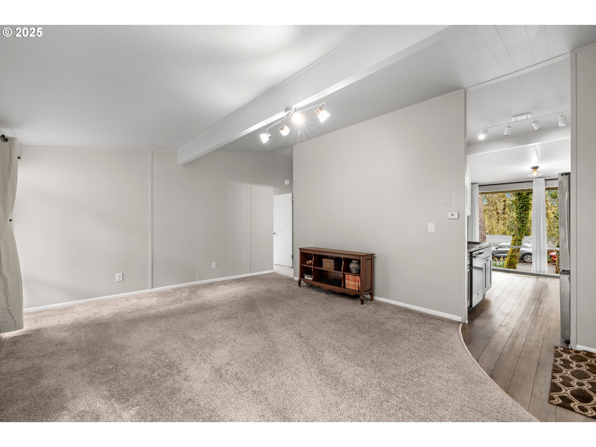 19983 WHITE CLOUD CIR