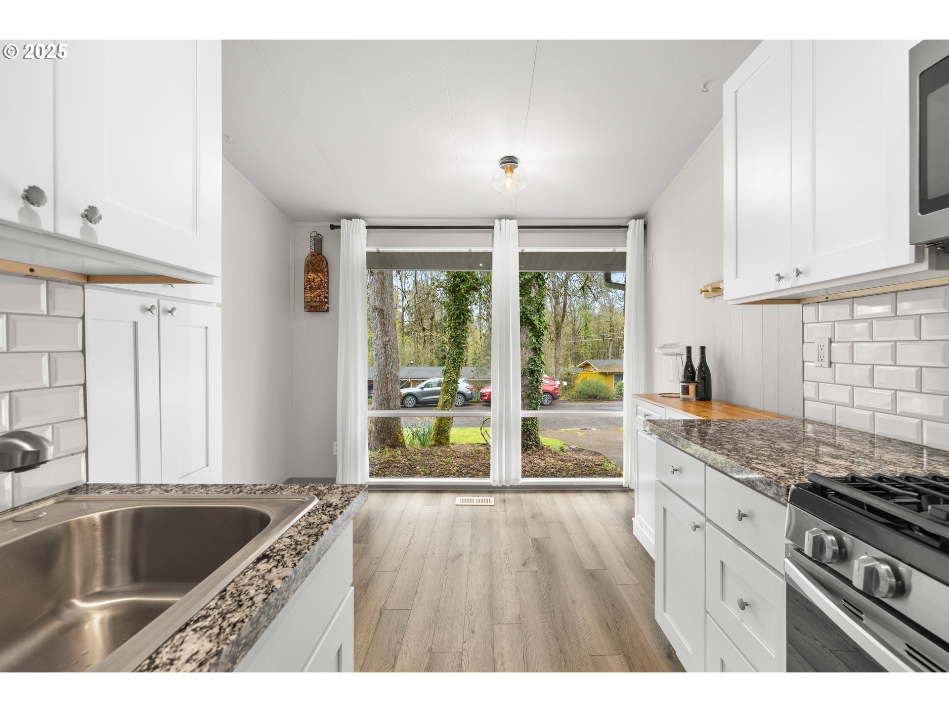 19983 WHITE CLOUD CIR