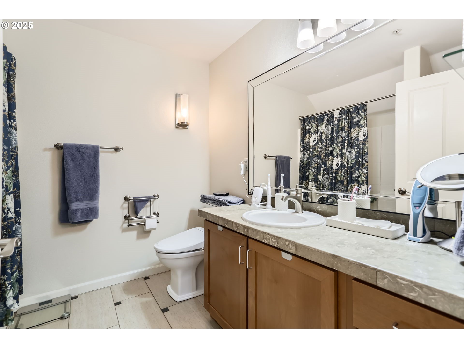 10675 NE RED WING WAY 102