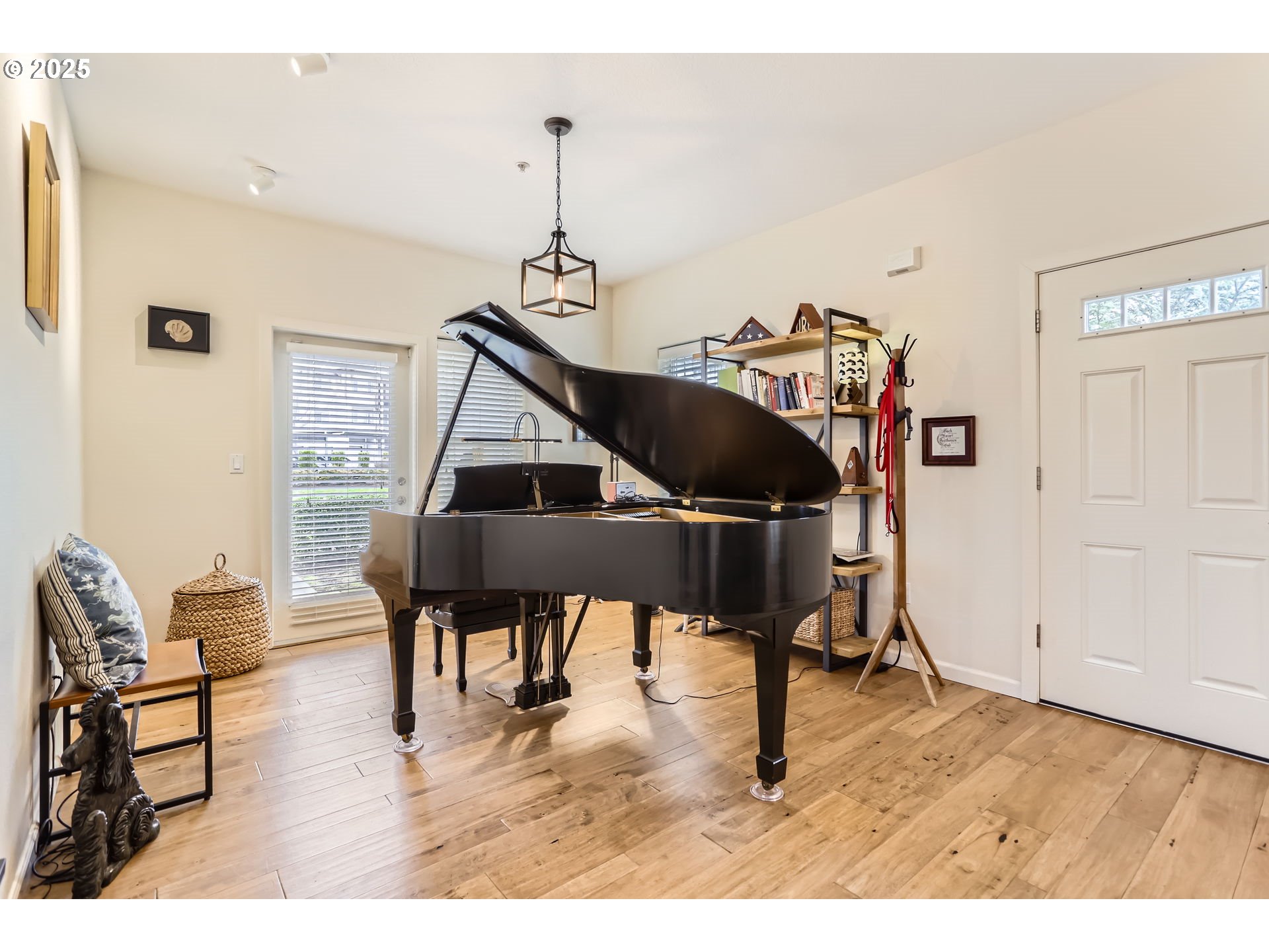 10675 NE RED WING WAY 102