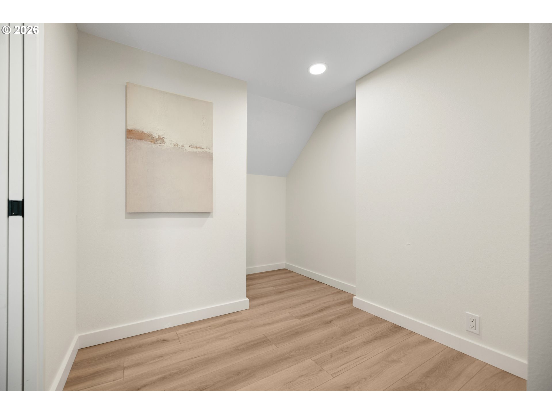3128 SW CASCADE DR