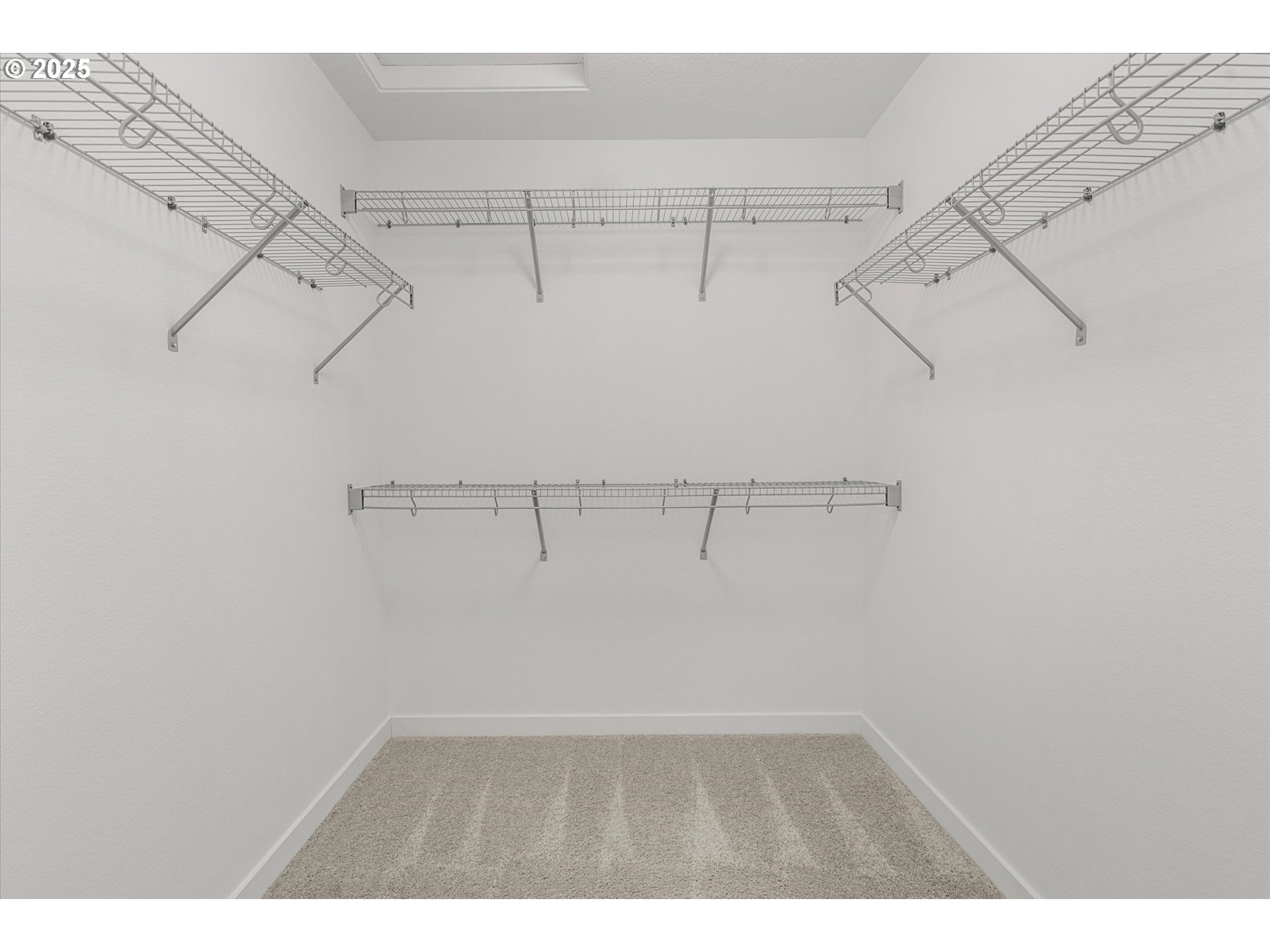 422 NE TIMBERLINE ST