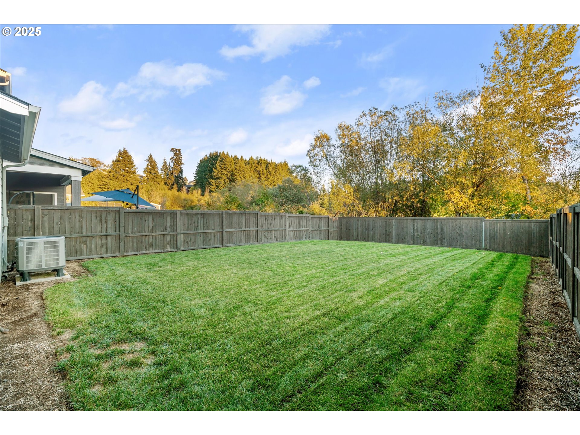 422 NE TIMBERLINE ST