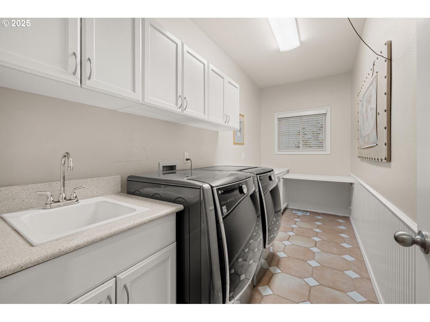 11209 S SOUTHRIDGE DR