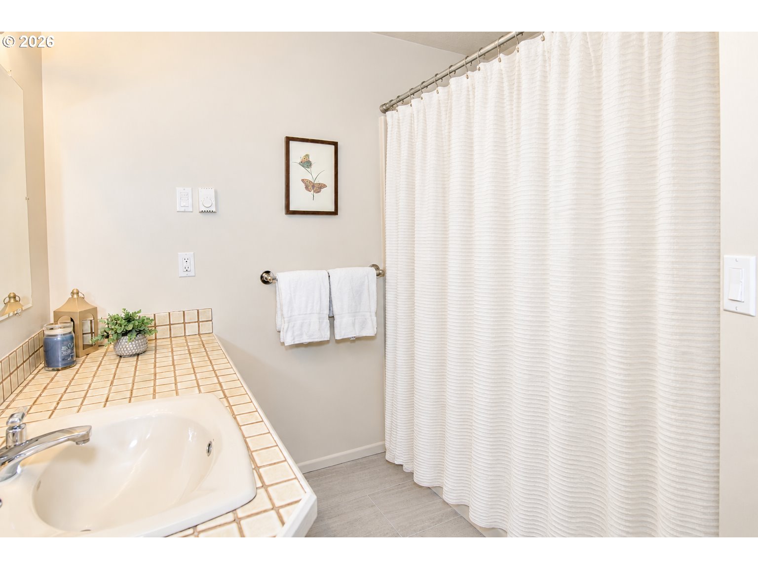 1322 GLENMORRIE DR