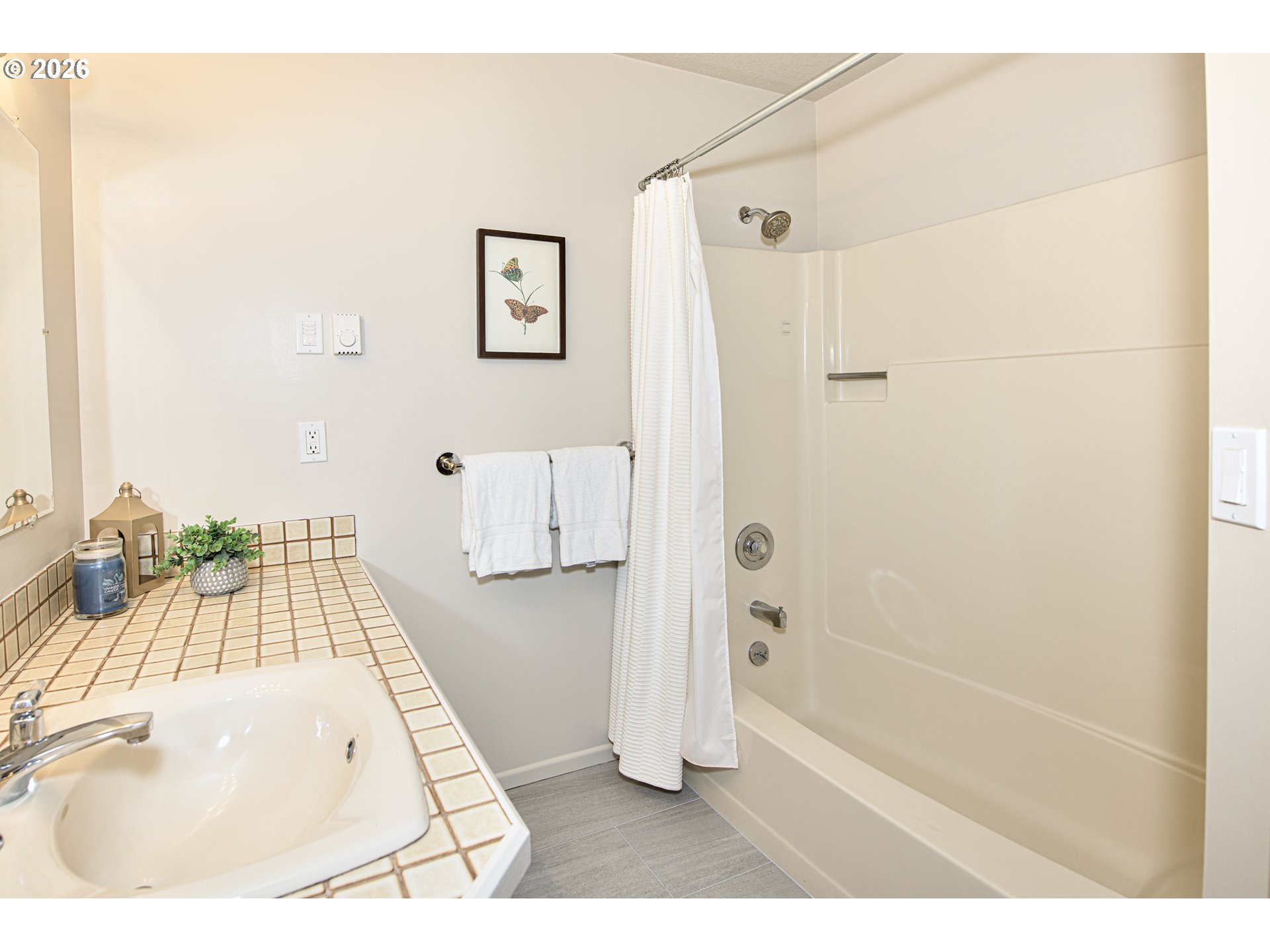 1322 GLENMORRIE DR