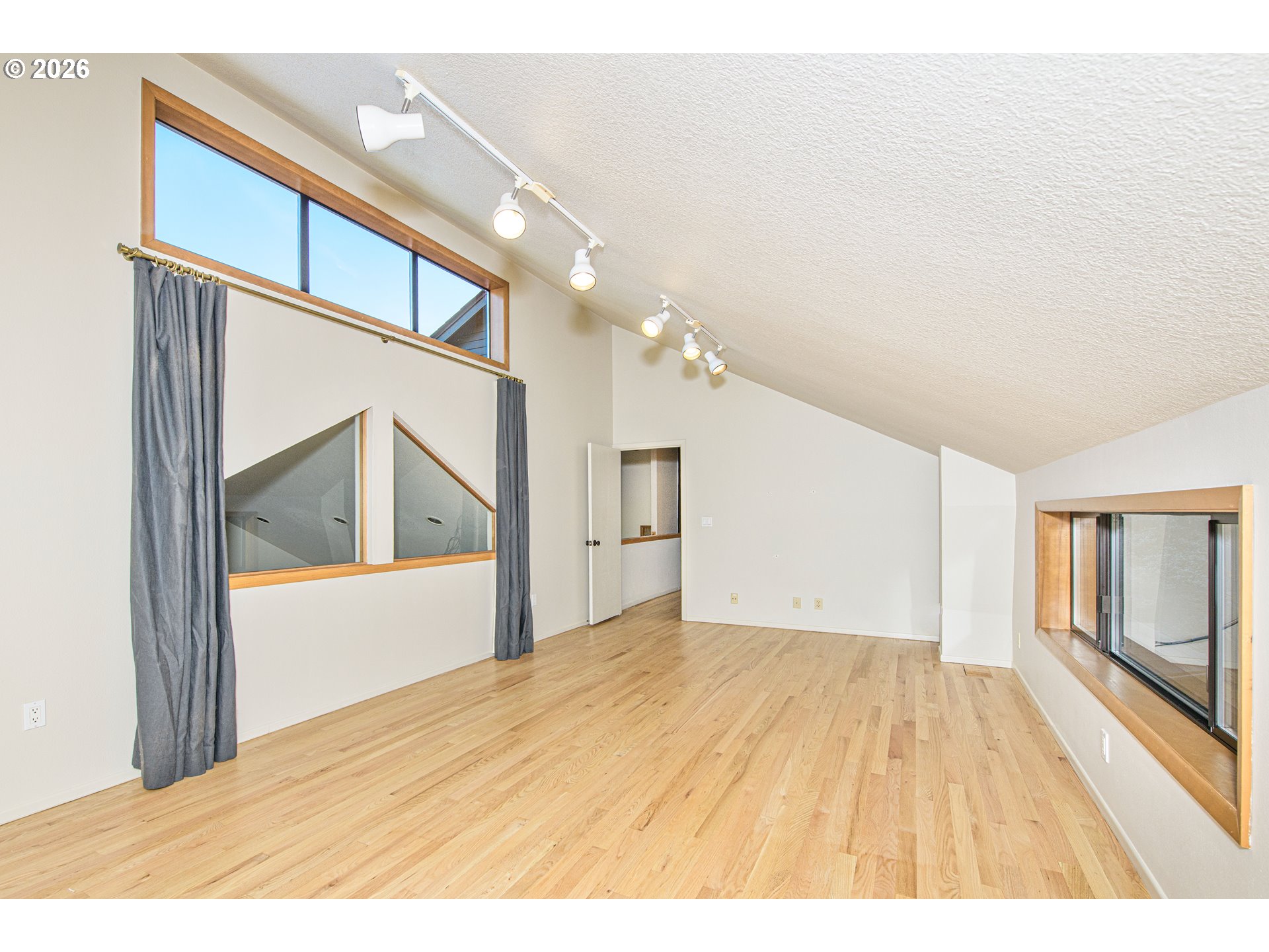 1322 GLENMORRIE DR
