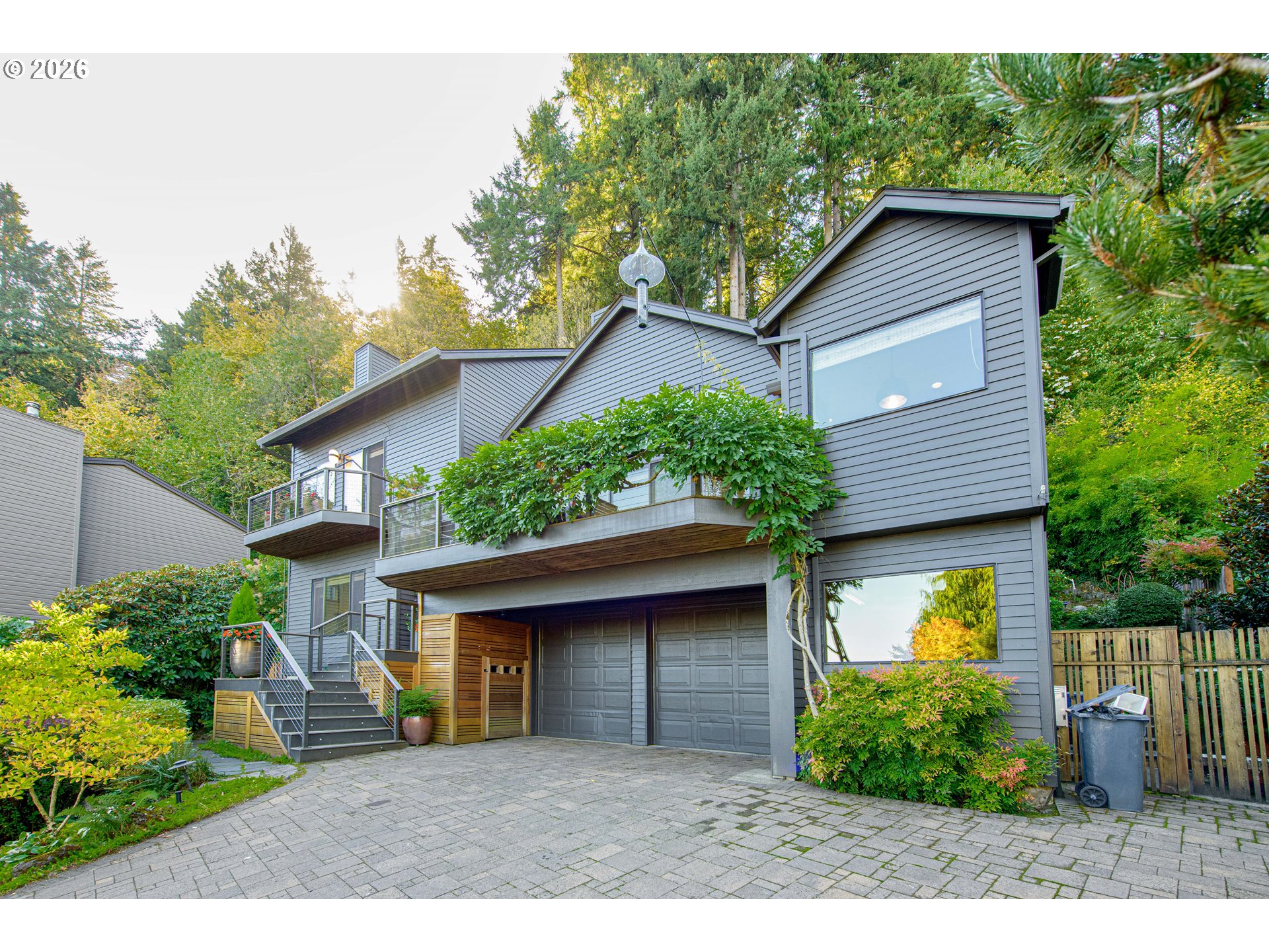 1322 GLENMORRIE DR