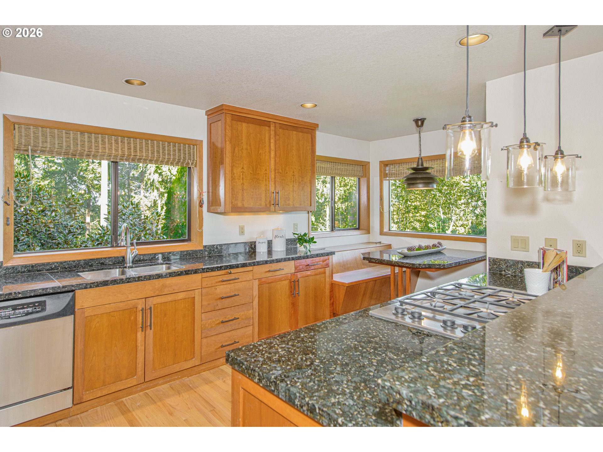 1322 GLENMORRIE DR