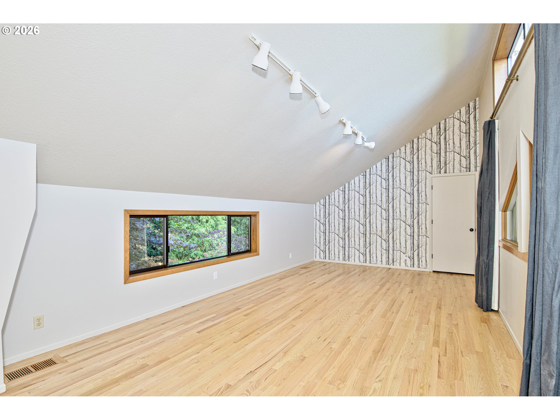 1322 GLENMORRIE DR