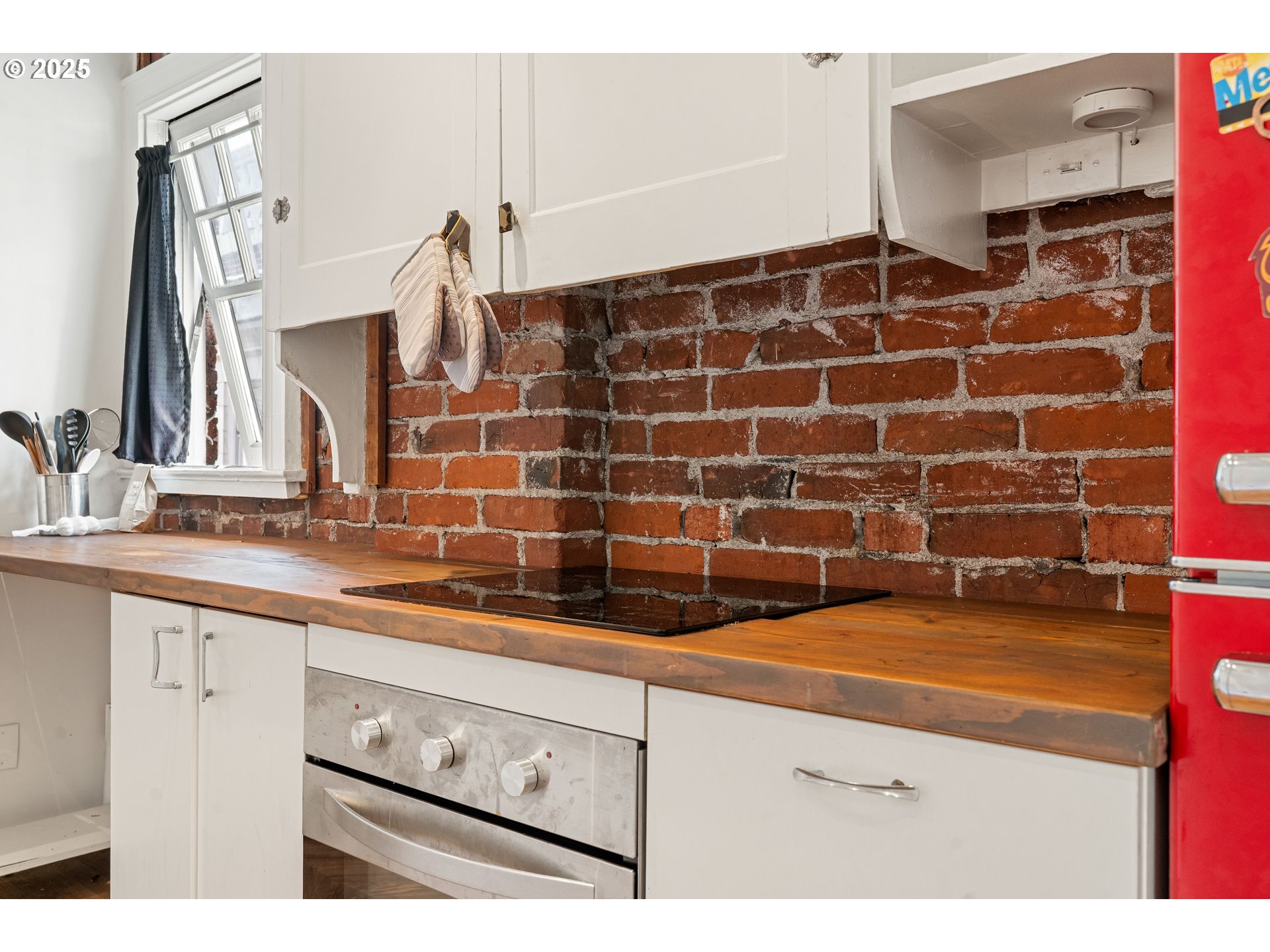 1811 NW COUCH ST 506