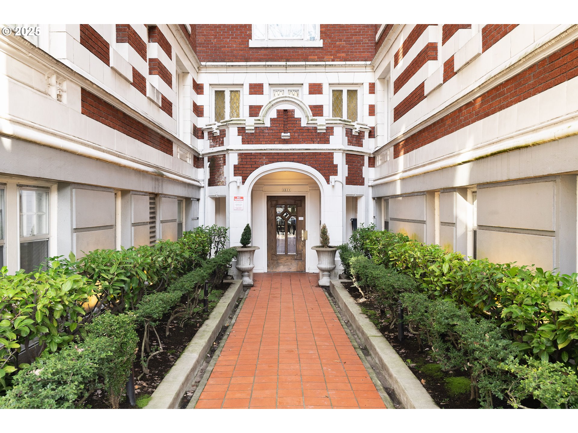 1811 NW COUCH ST 506