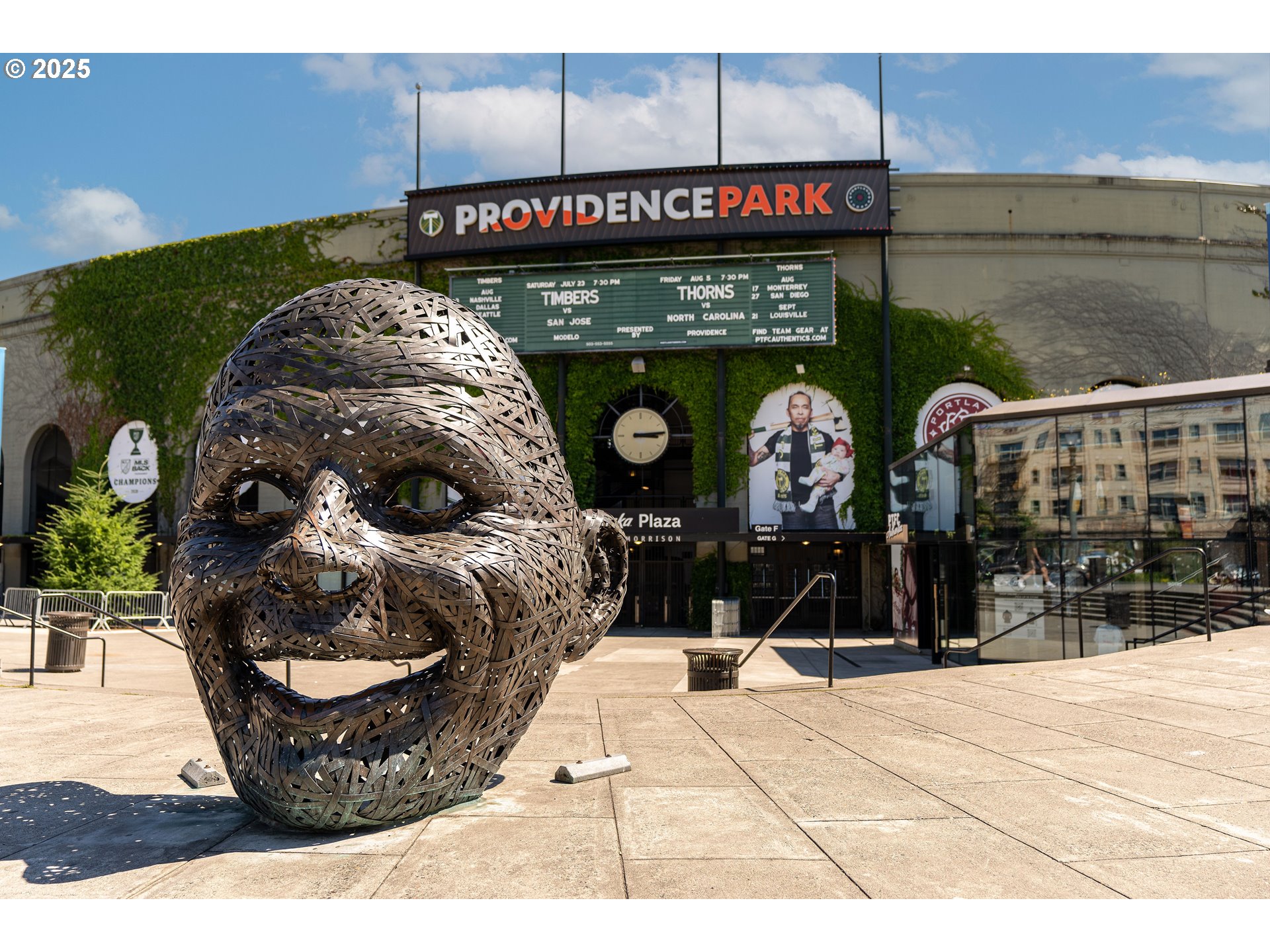 1811 NW COUCH ST 506