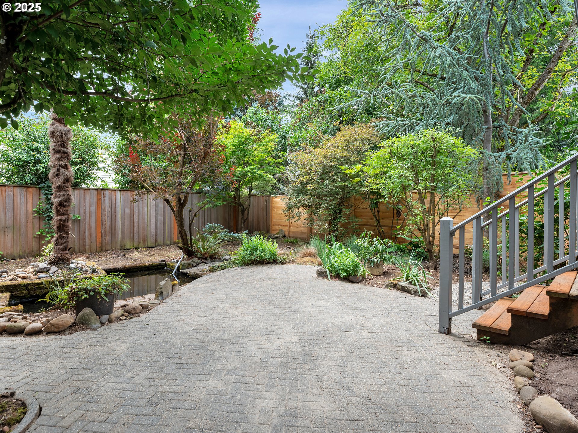 6222 NE CLACKAMAS ST