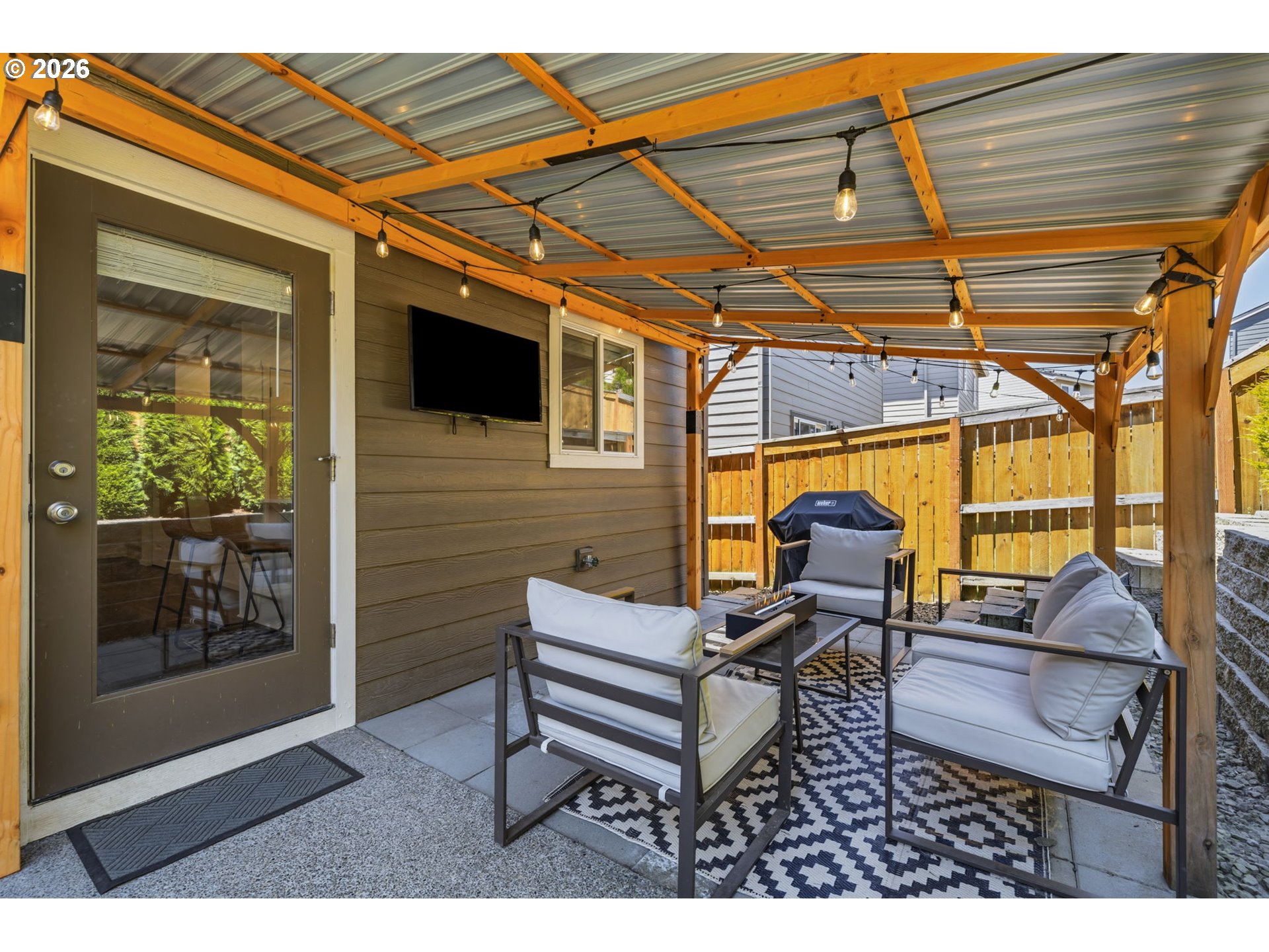 2100 S MEADOWLARK LOOP