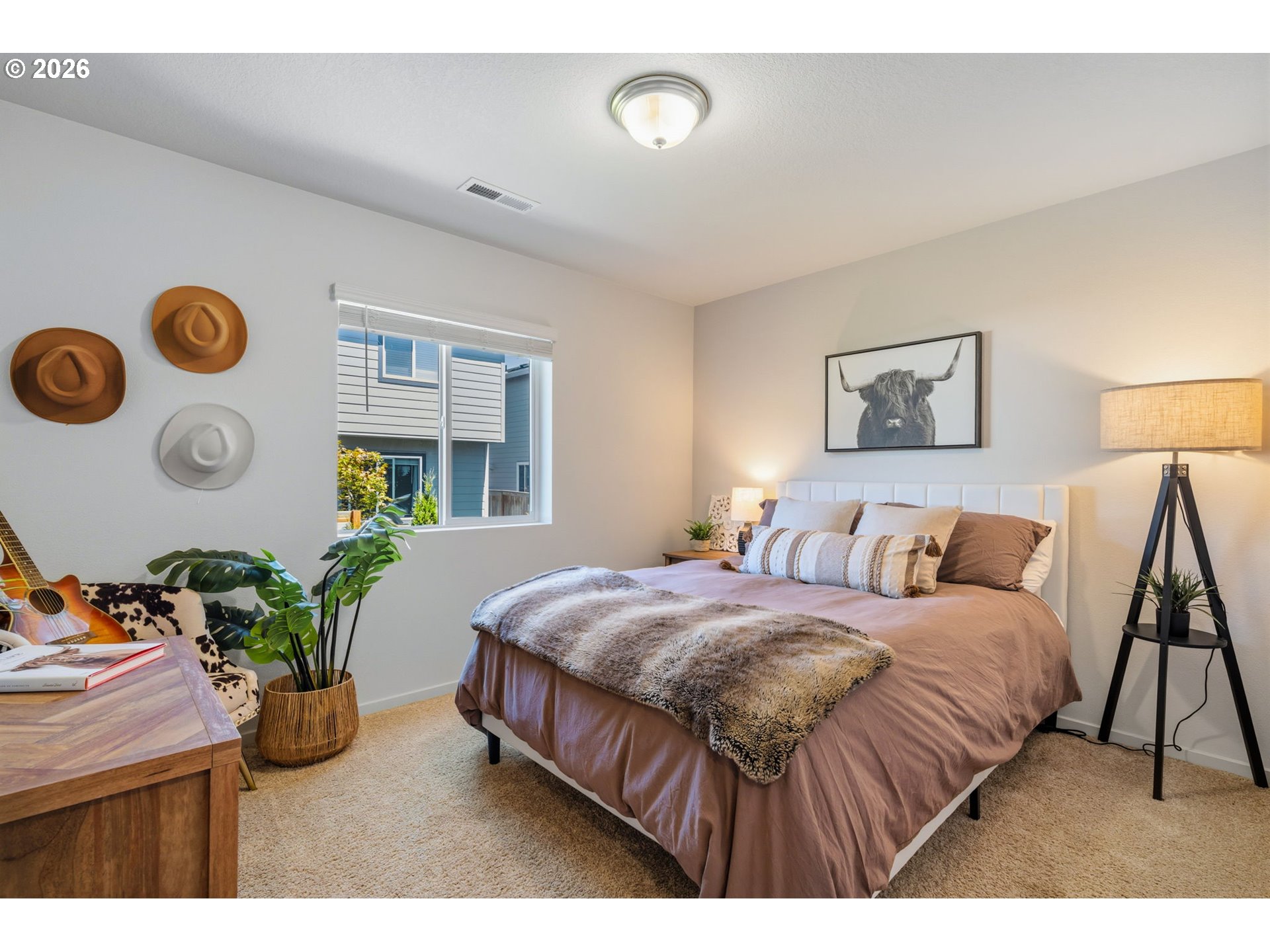 2100 S MEADOWLARK LOOP