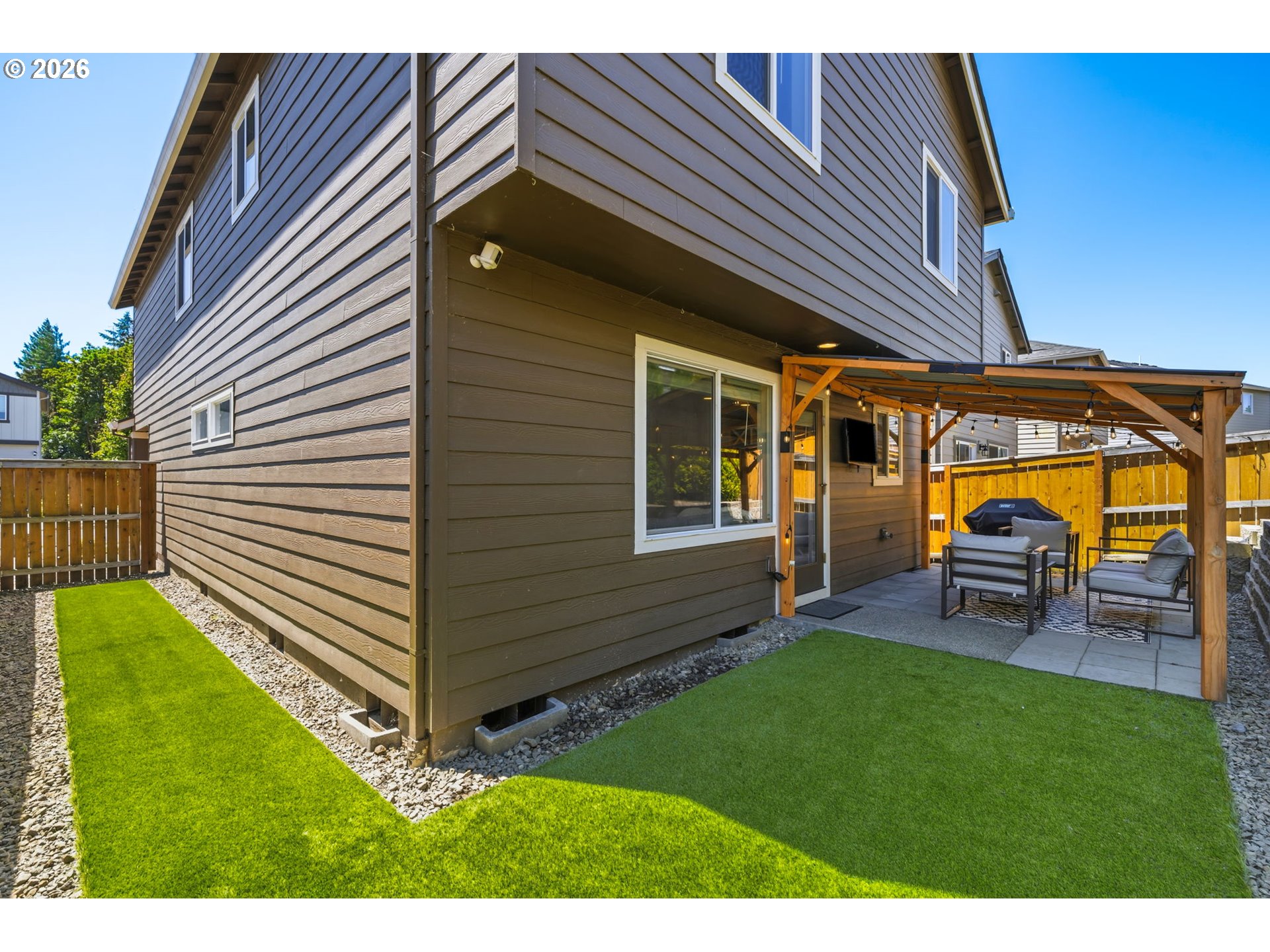 2100 S MEADOWLARK LOOP