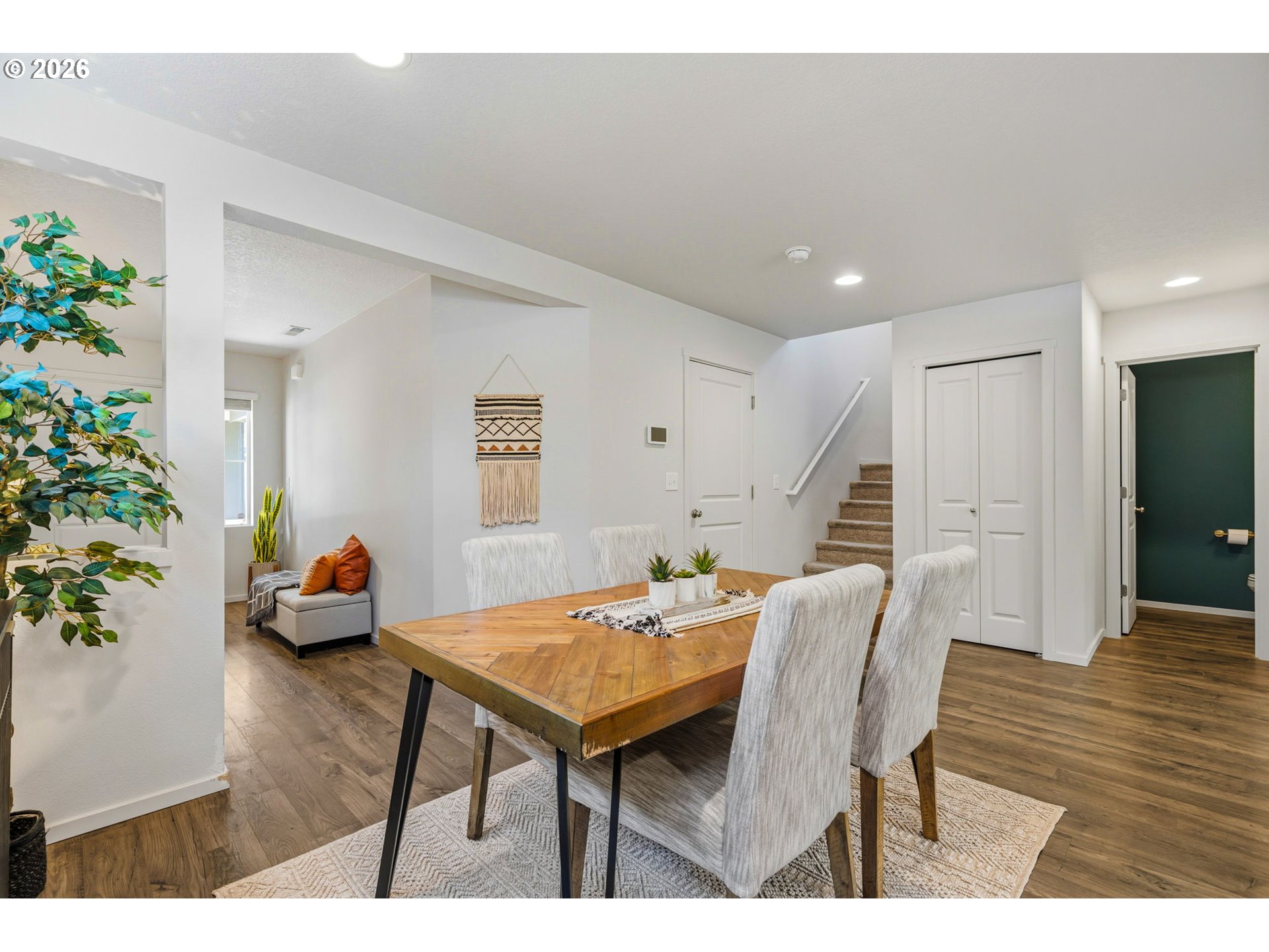 2100 S MEADOWLARK LOOP