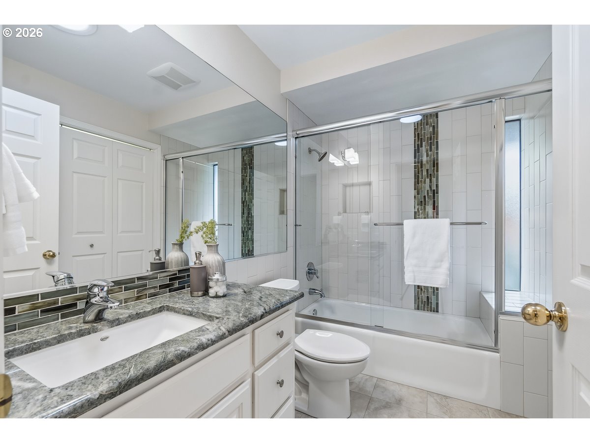 7287 SW ARBOR LAKE DR