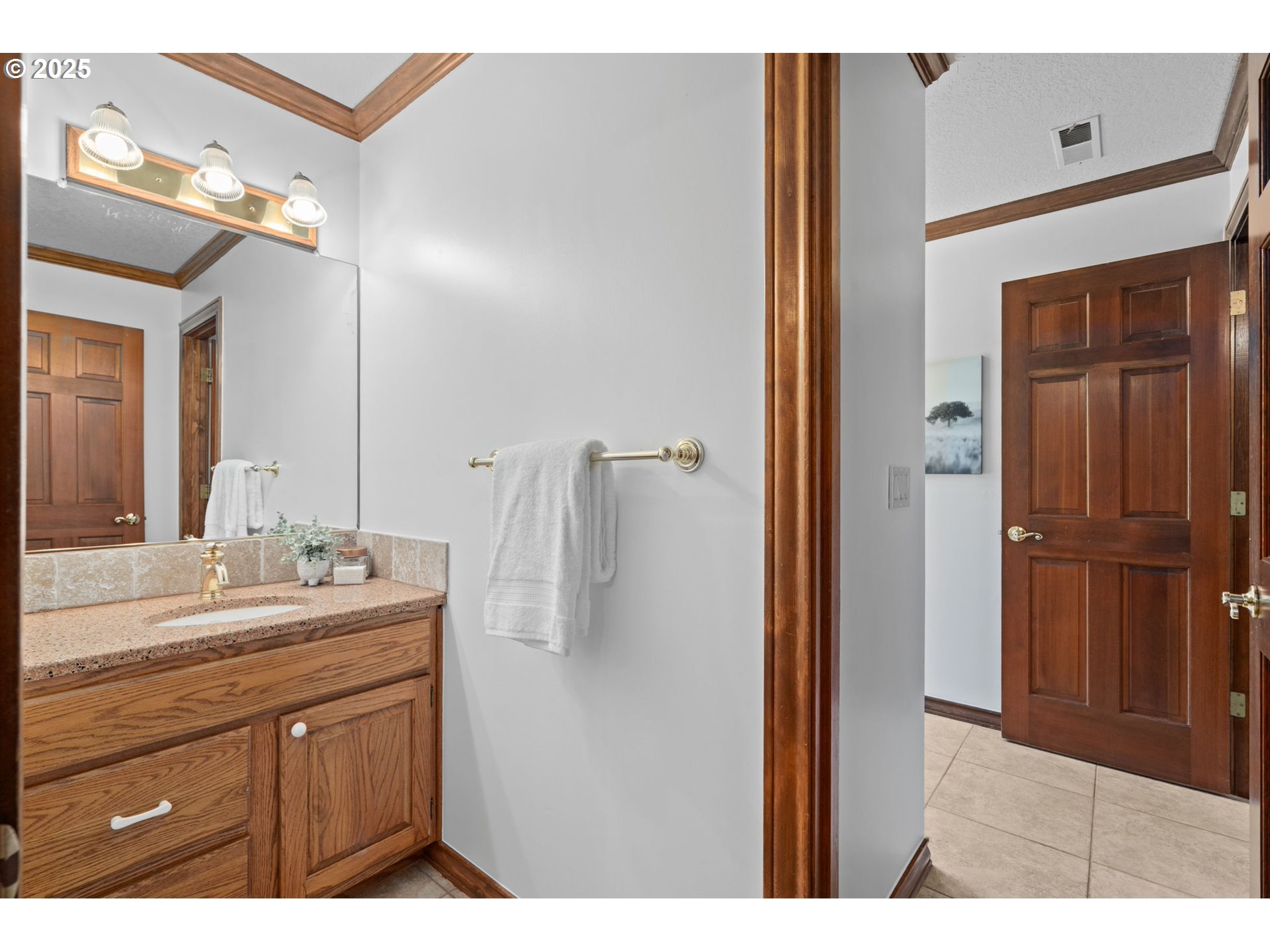 10670 NW LA CASSEL CREST LN