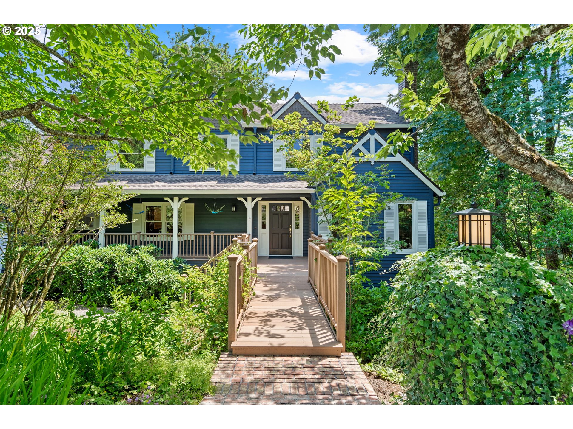 10670 NW LA CASSEL CREST LN