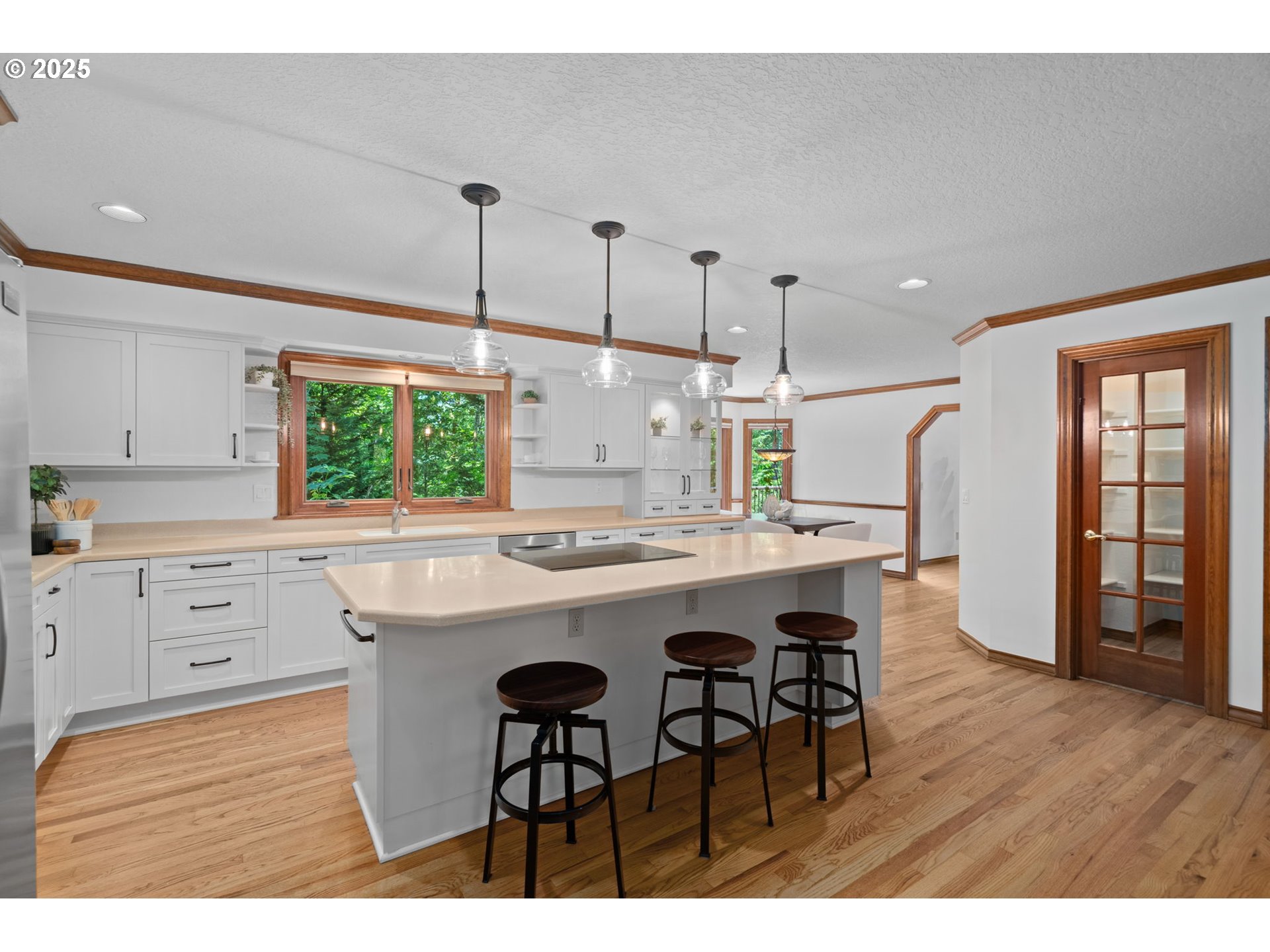 10670 NW LA CASSEL CREST LN