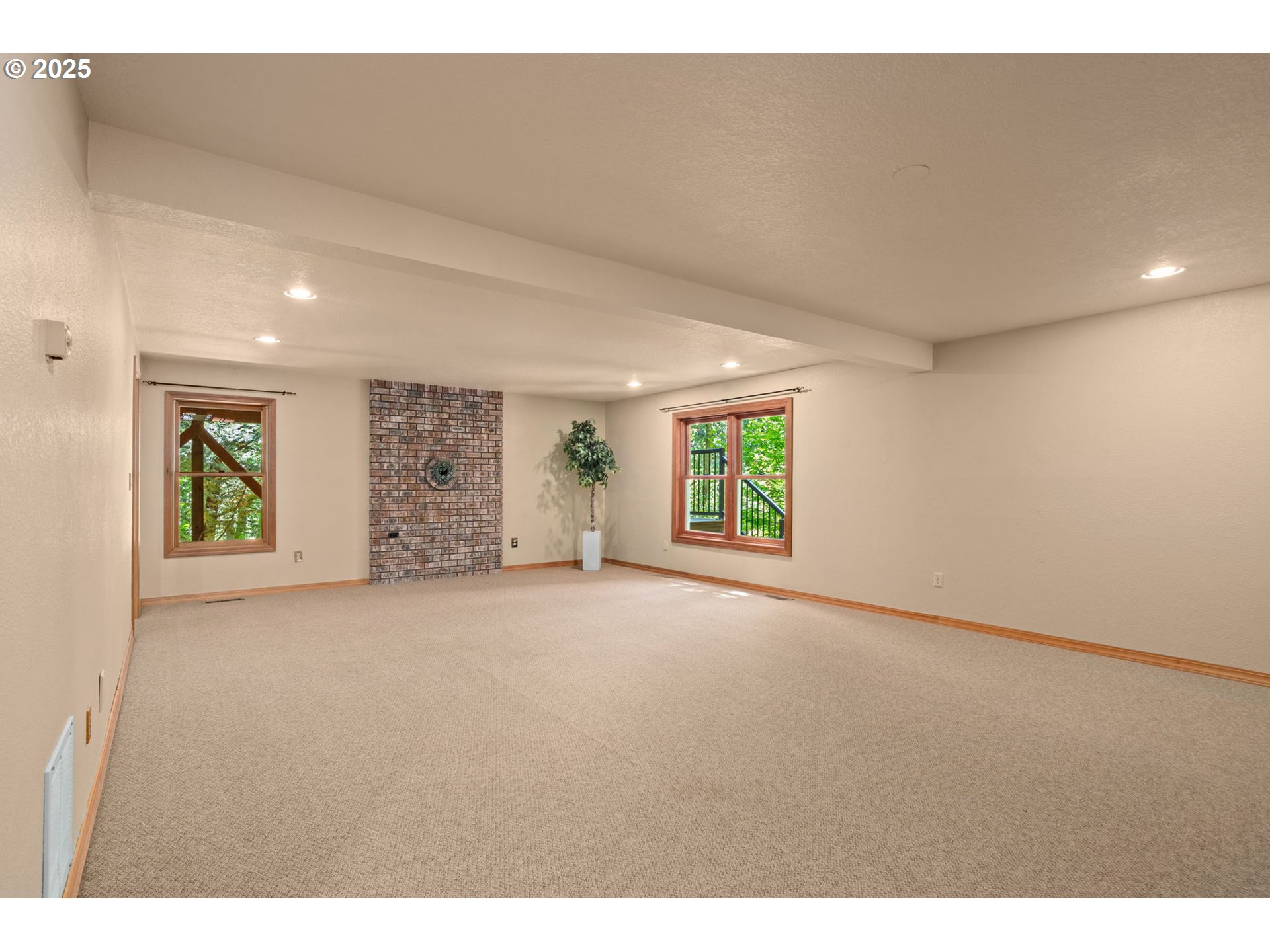 10670 NW LA CASSEL CREST LN