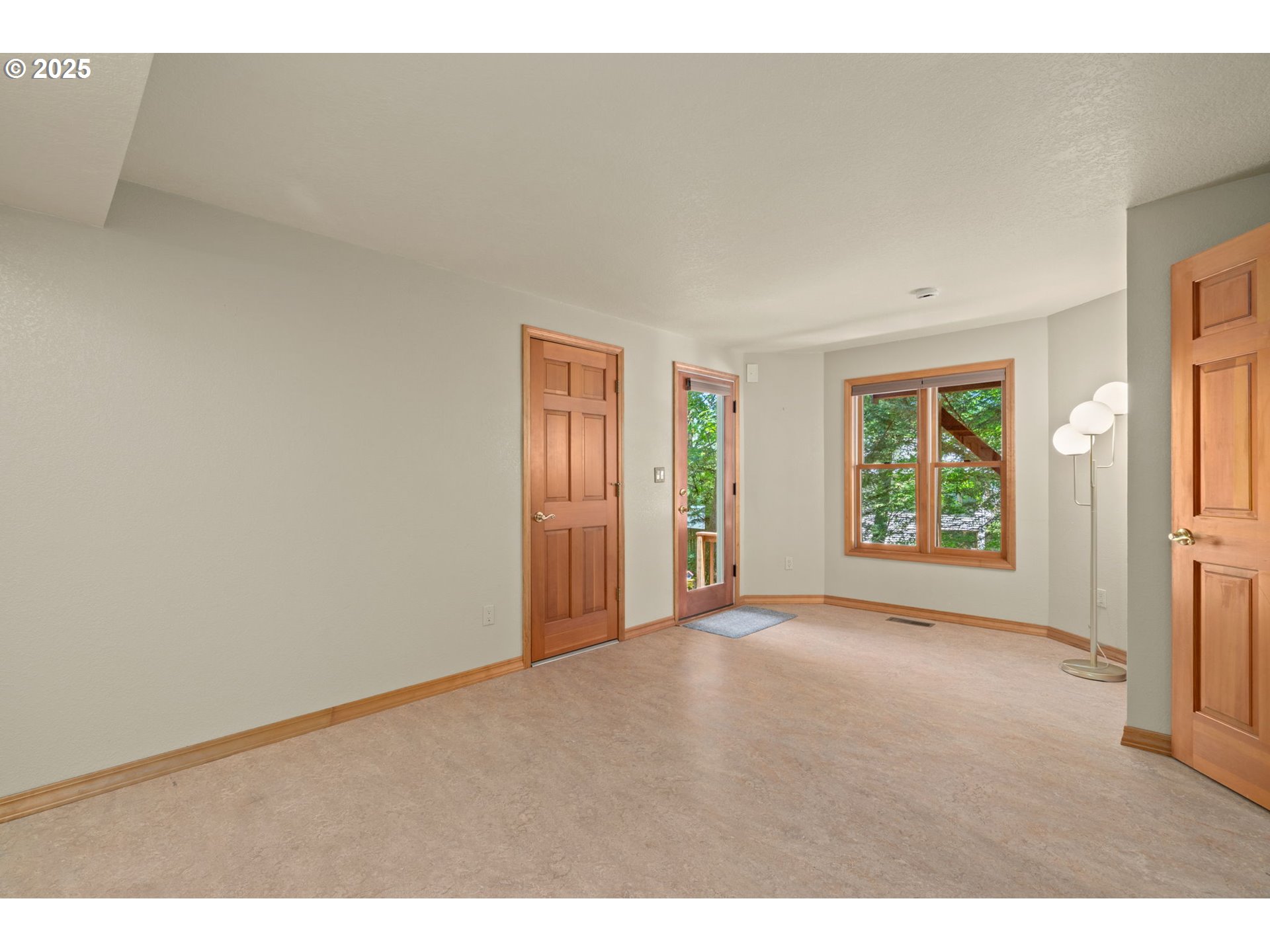 10670 NW LA CASSEL CREST LN