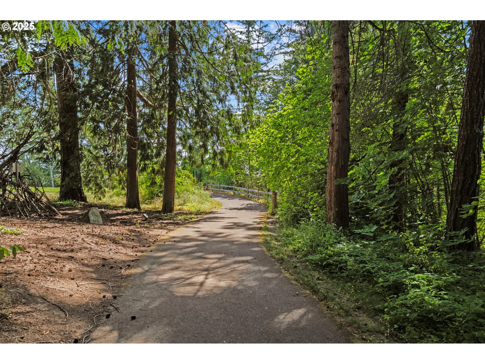 10670 NW LA CASSEL CREST LN