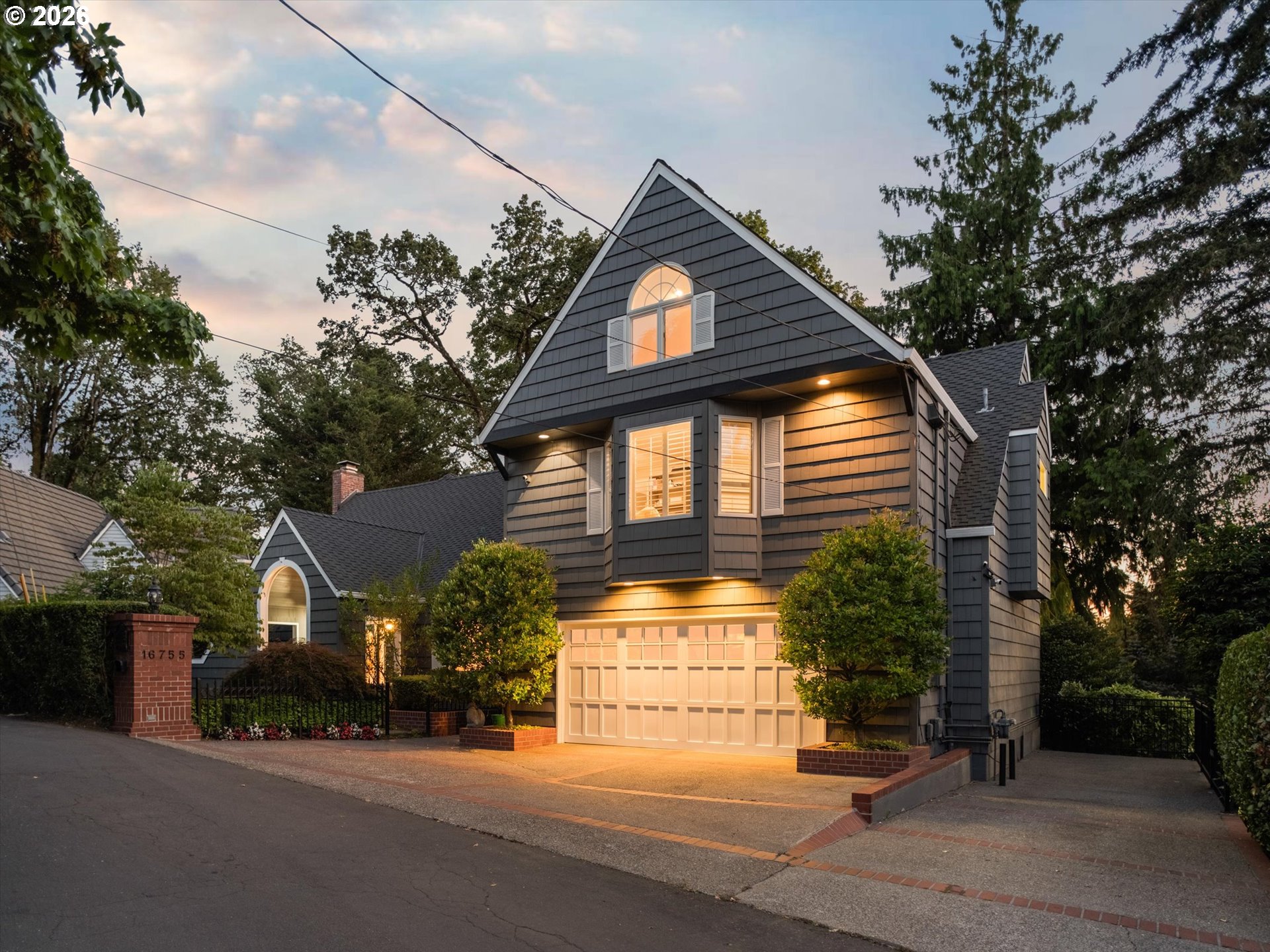 16755 GRAEF CIR
