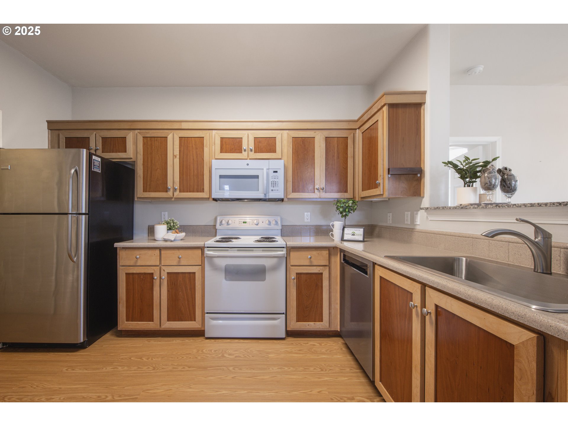 1130 NE HORIZON LOOP 1605