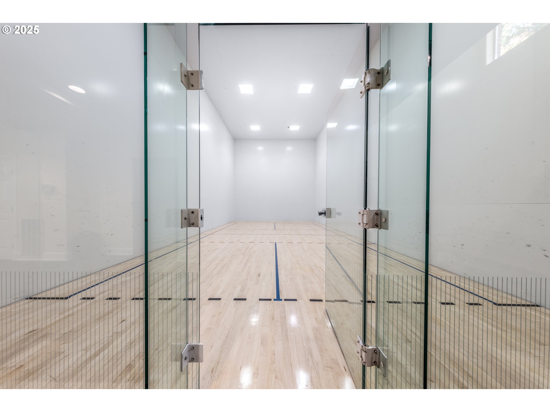 1130 NE HORIZON LOOP 1605