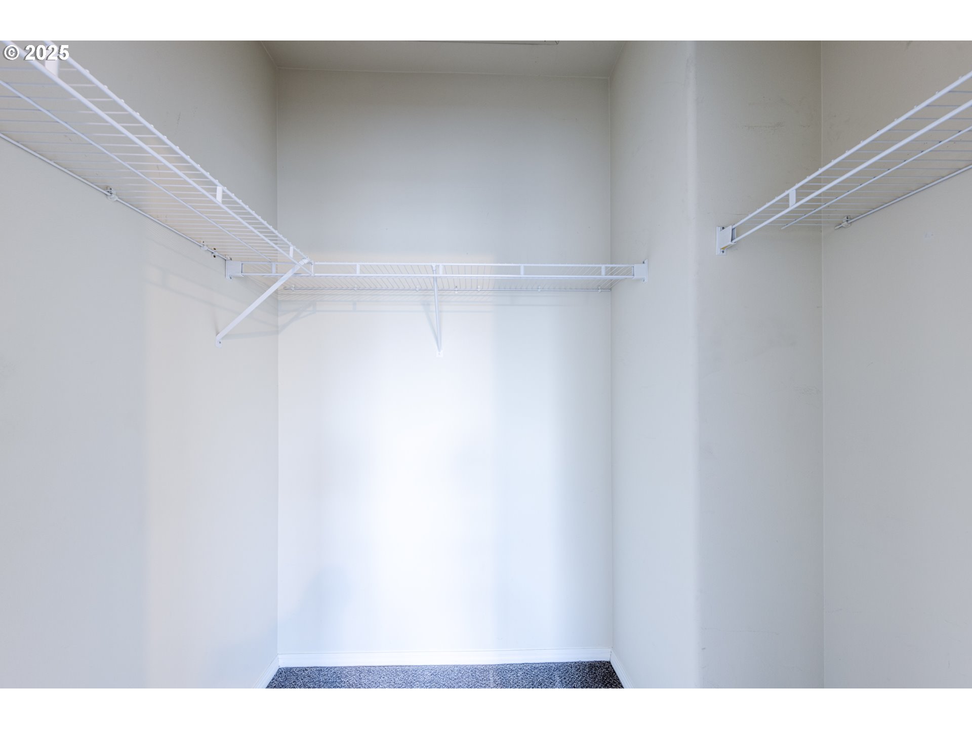 1130 NE HORIZON LOOP 1605