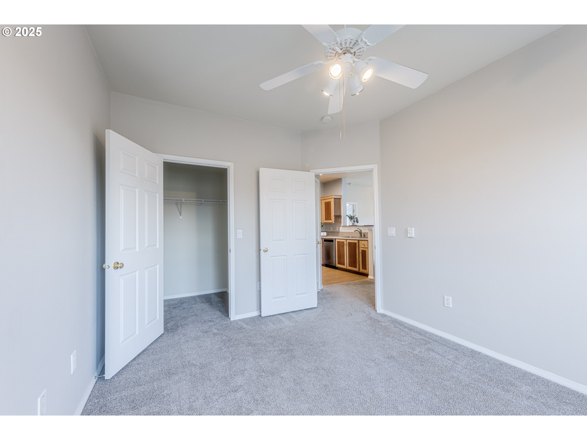 1130 NE HORIZON LOOP 1605