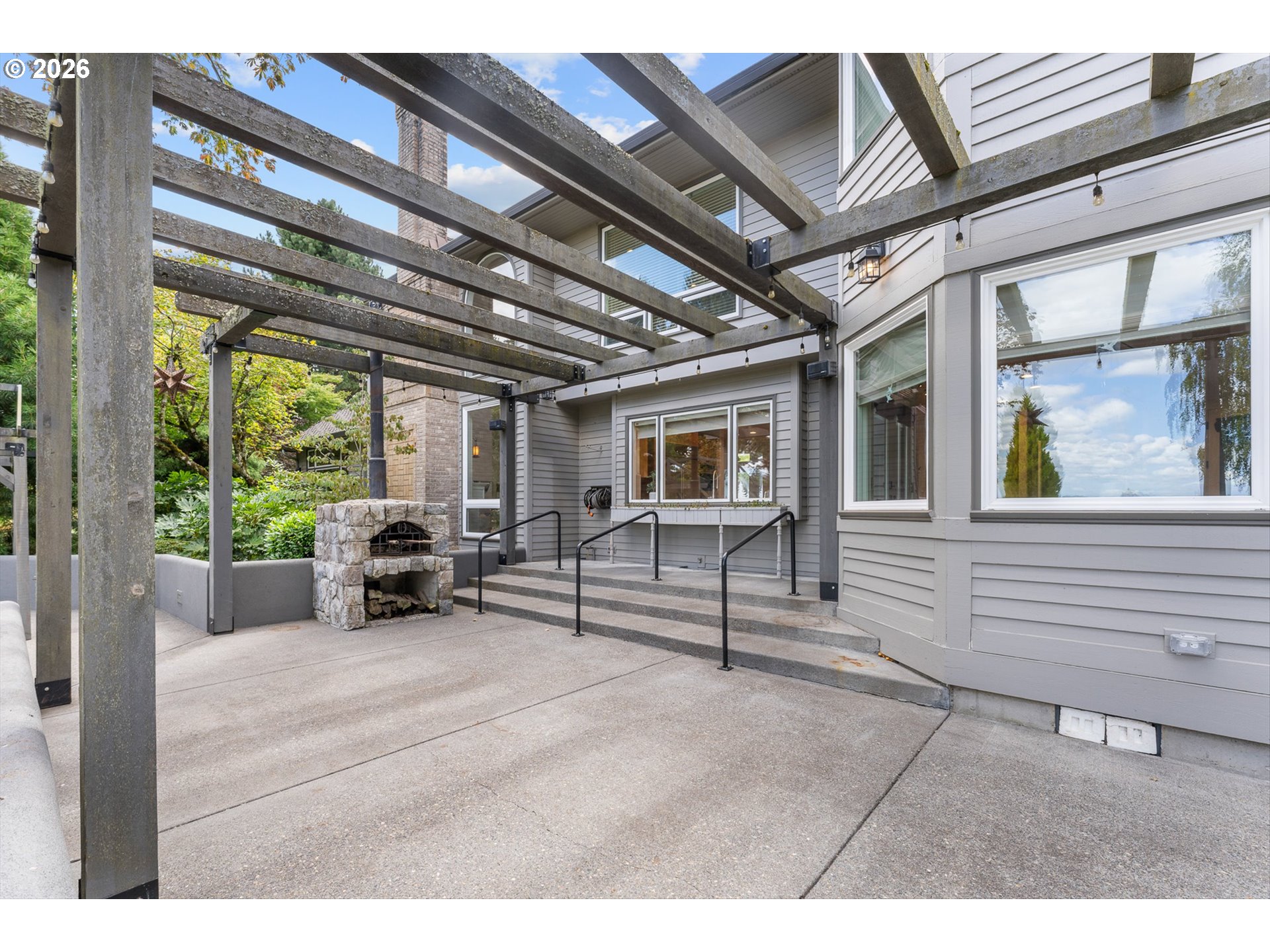 23737 SW STAFFORD HILL RANCH DR