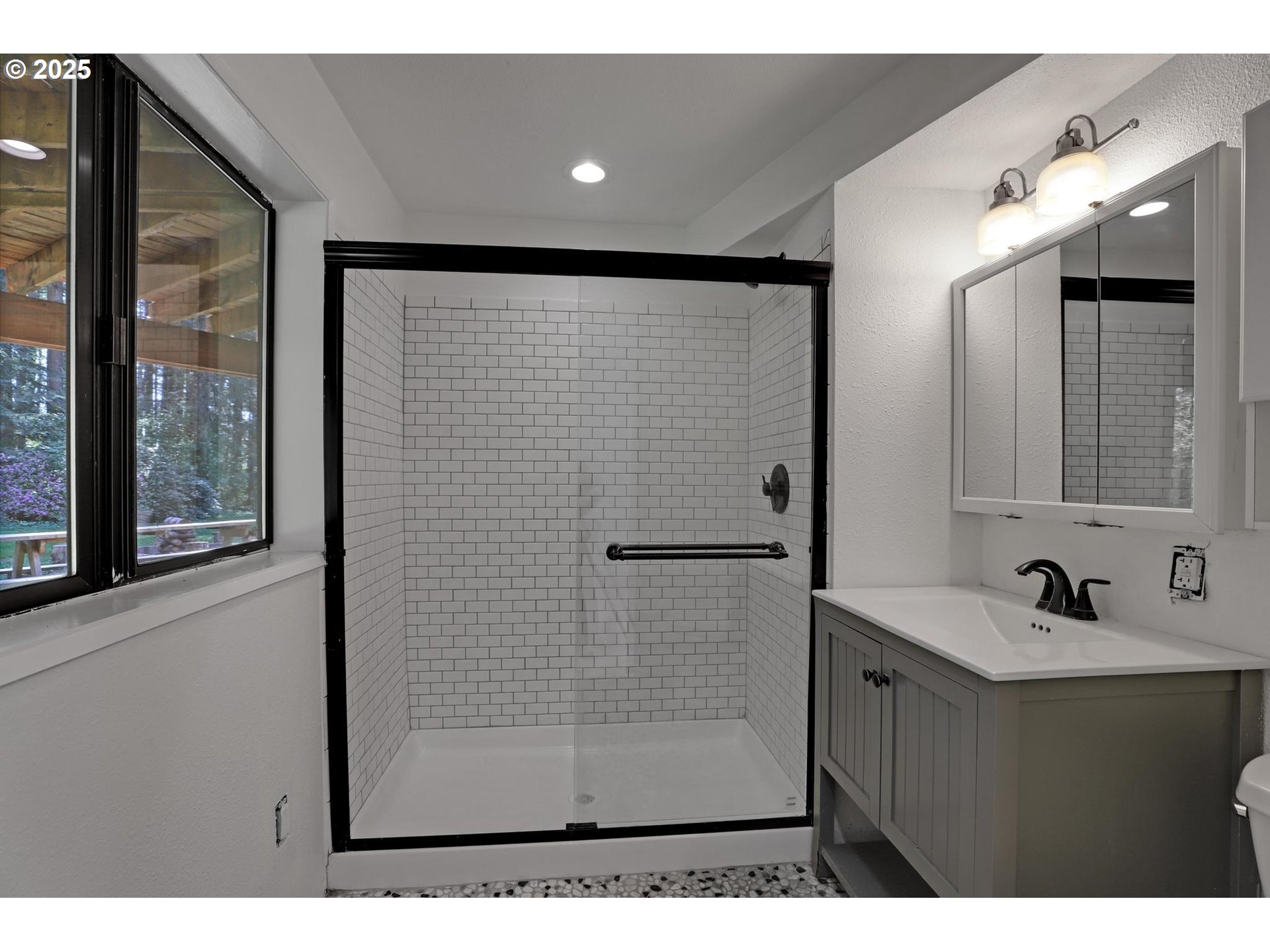 18390 S UPPER HIGHLAND RD