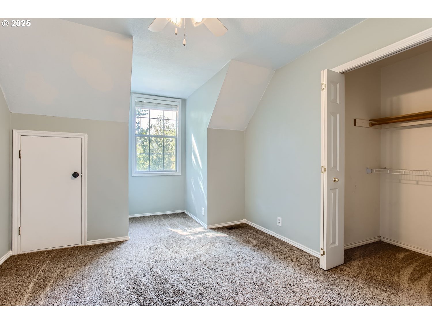 8570 SW THOROUGHBRED PL