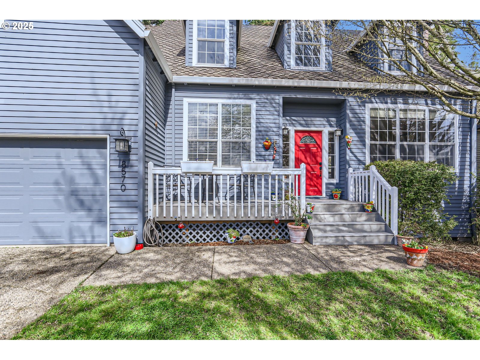 8570 SW THOROUGHBRED PL