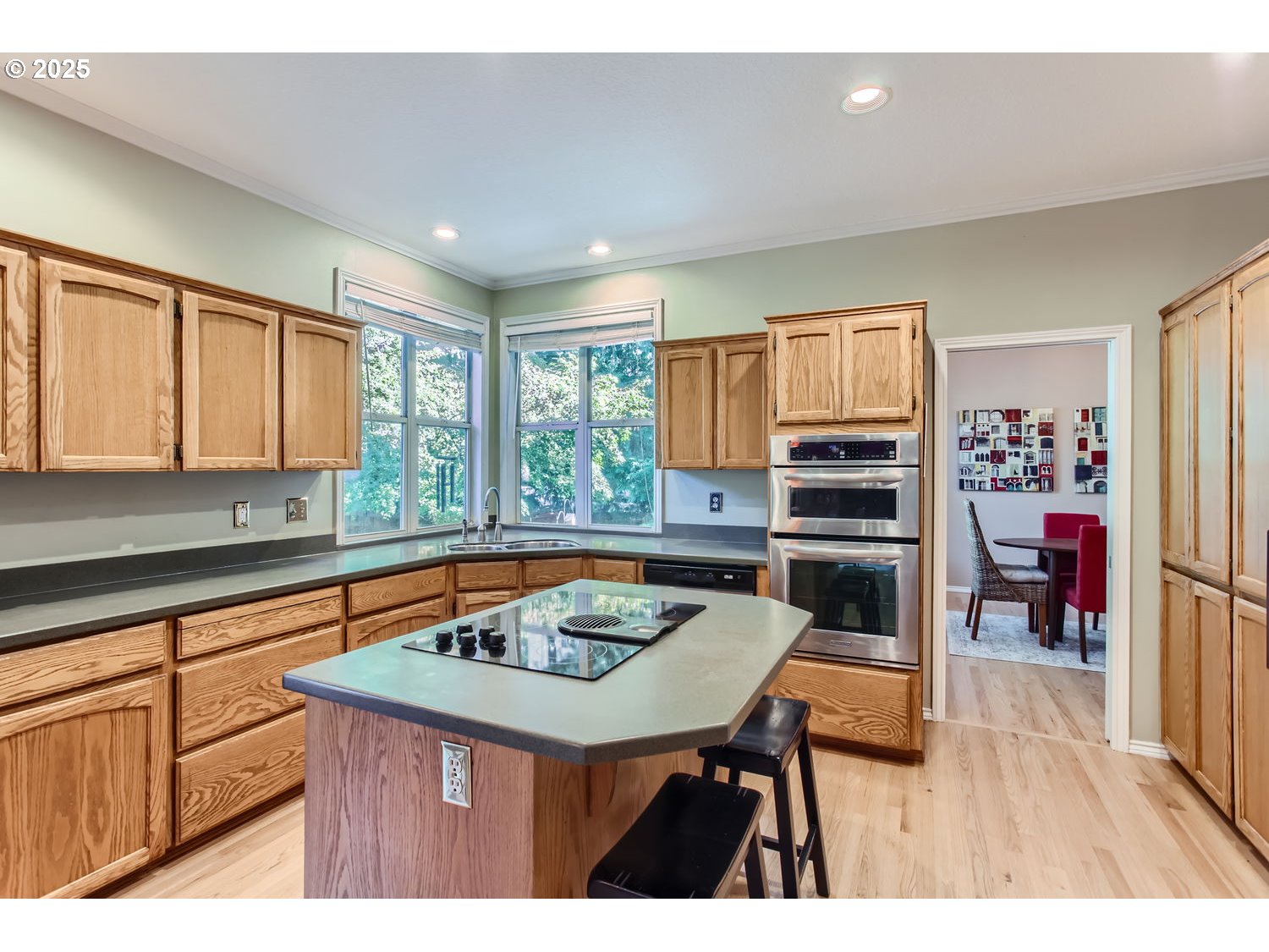 8570 SW THOROUGHBRED PL