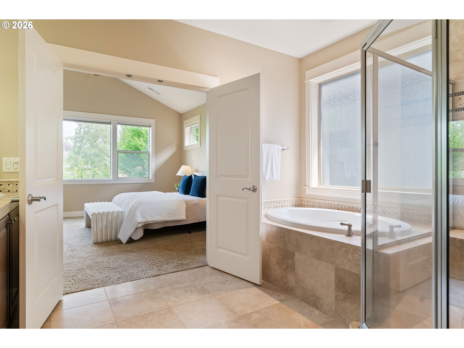 8175 SW LAURELWOOD CT