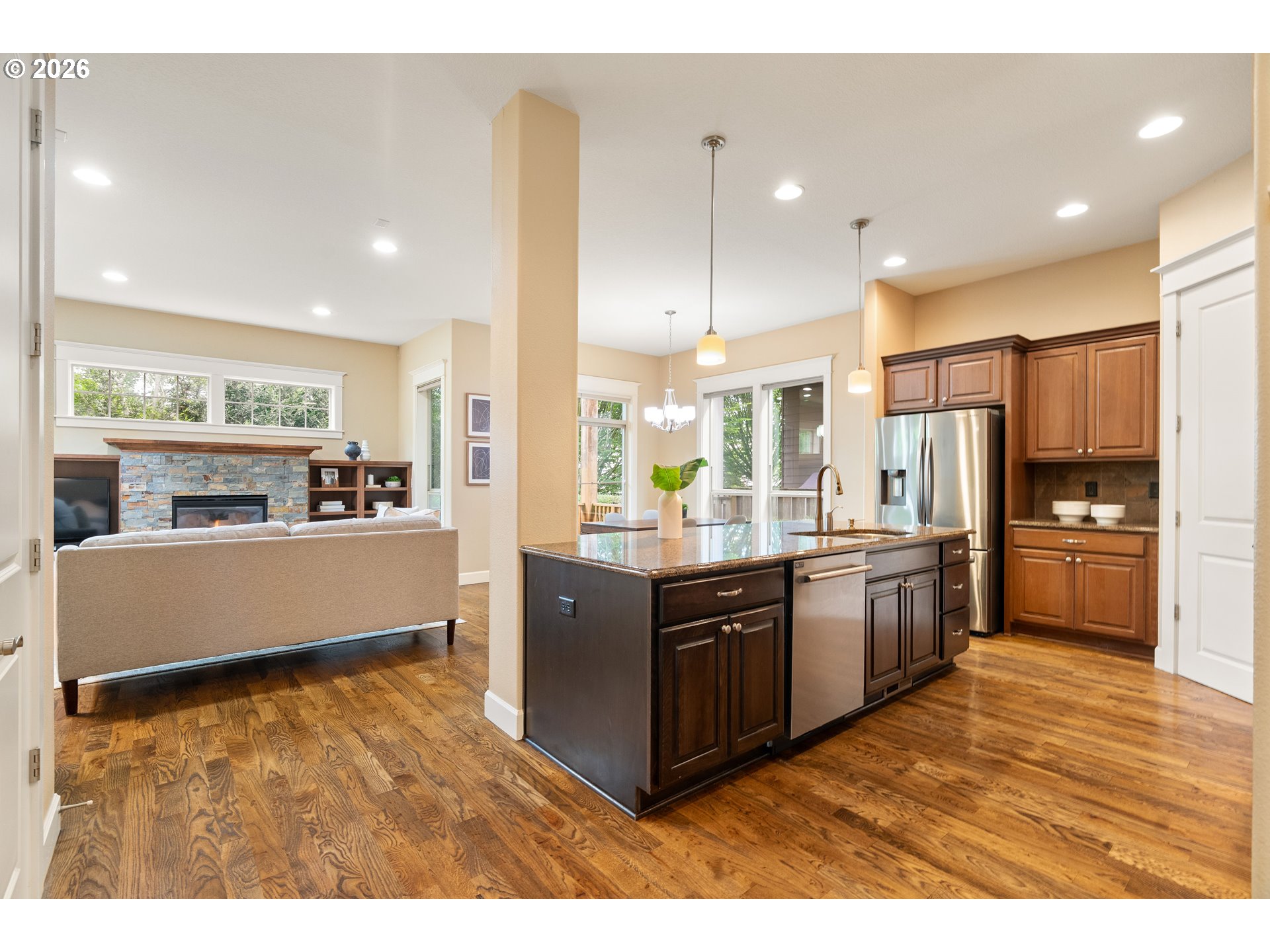 8175 SW LAURELWOOD CT