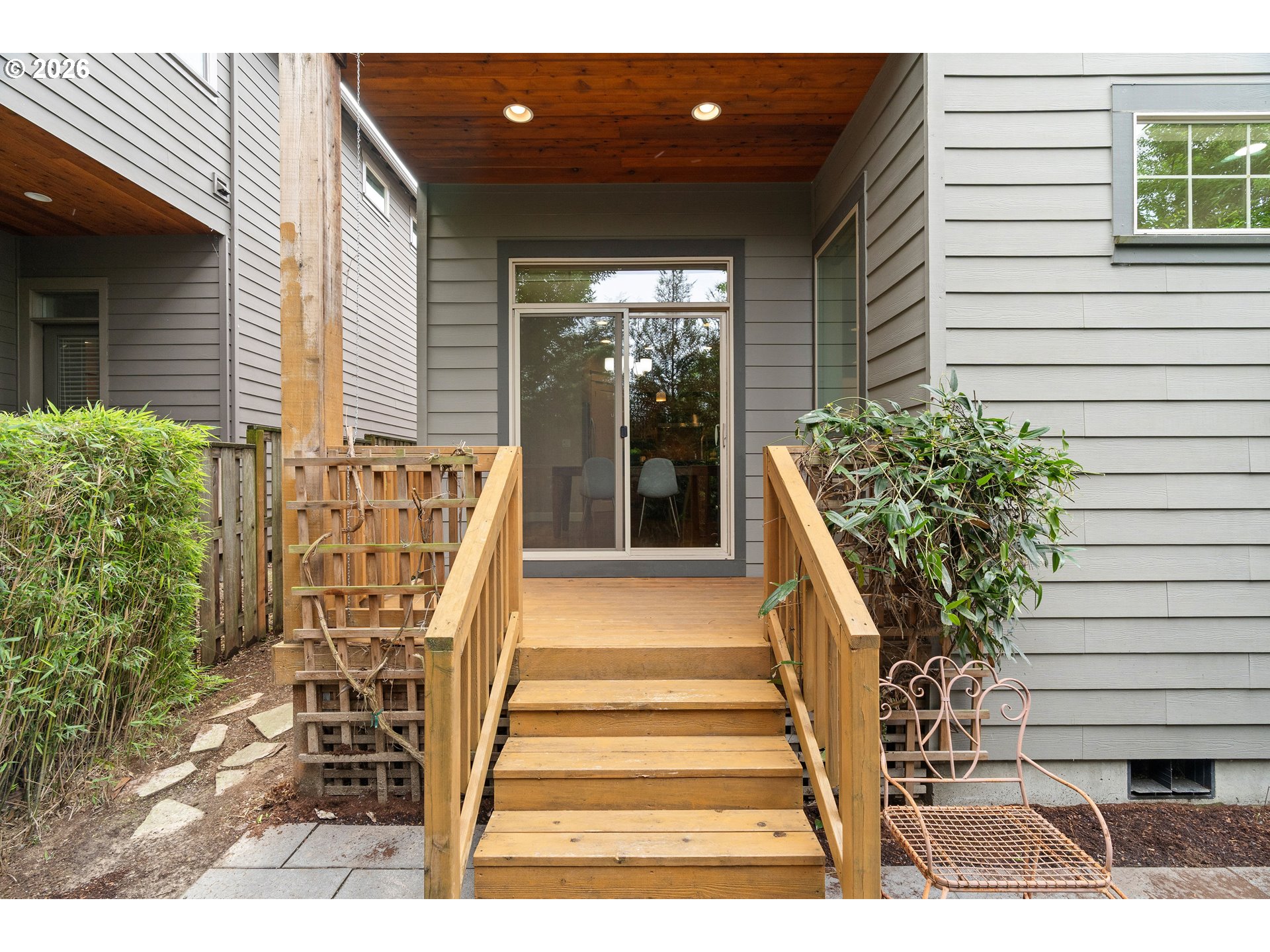 8175 SW LAURELWOOD CT