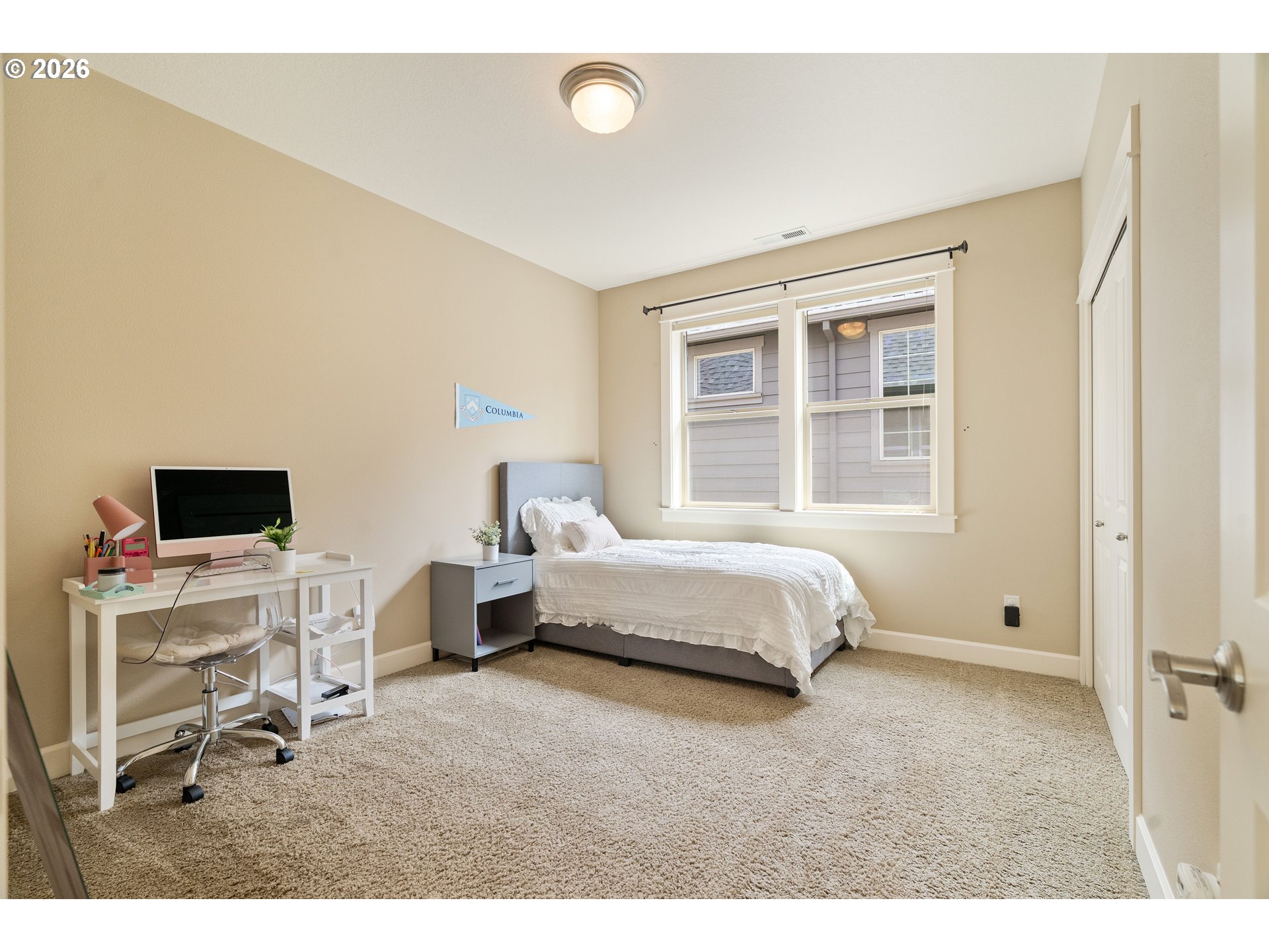 8175 SW LAURELWOOD CT