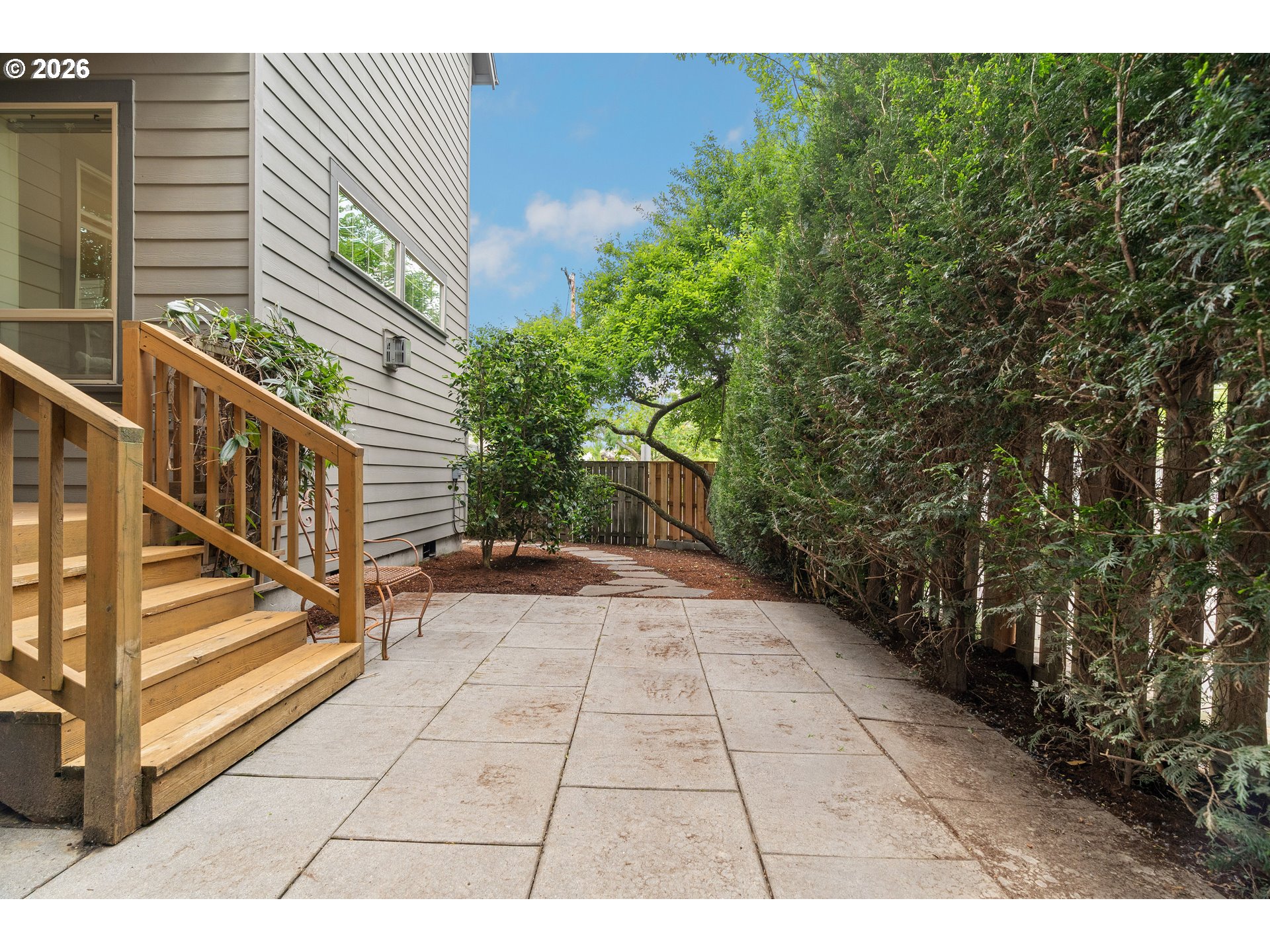 8175 SW LAURELWOOD CT