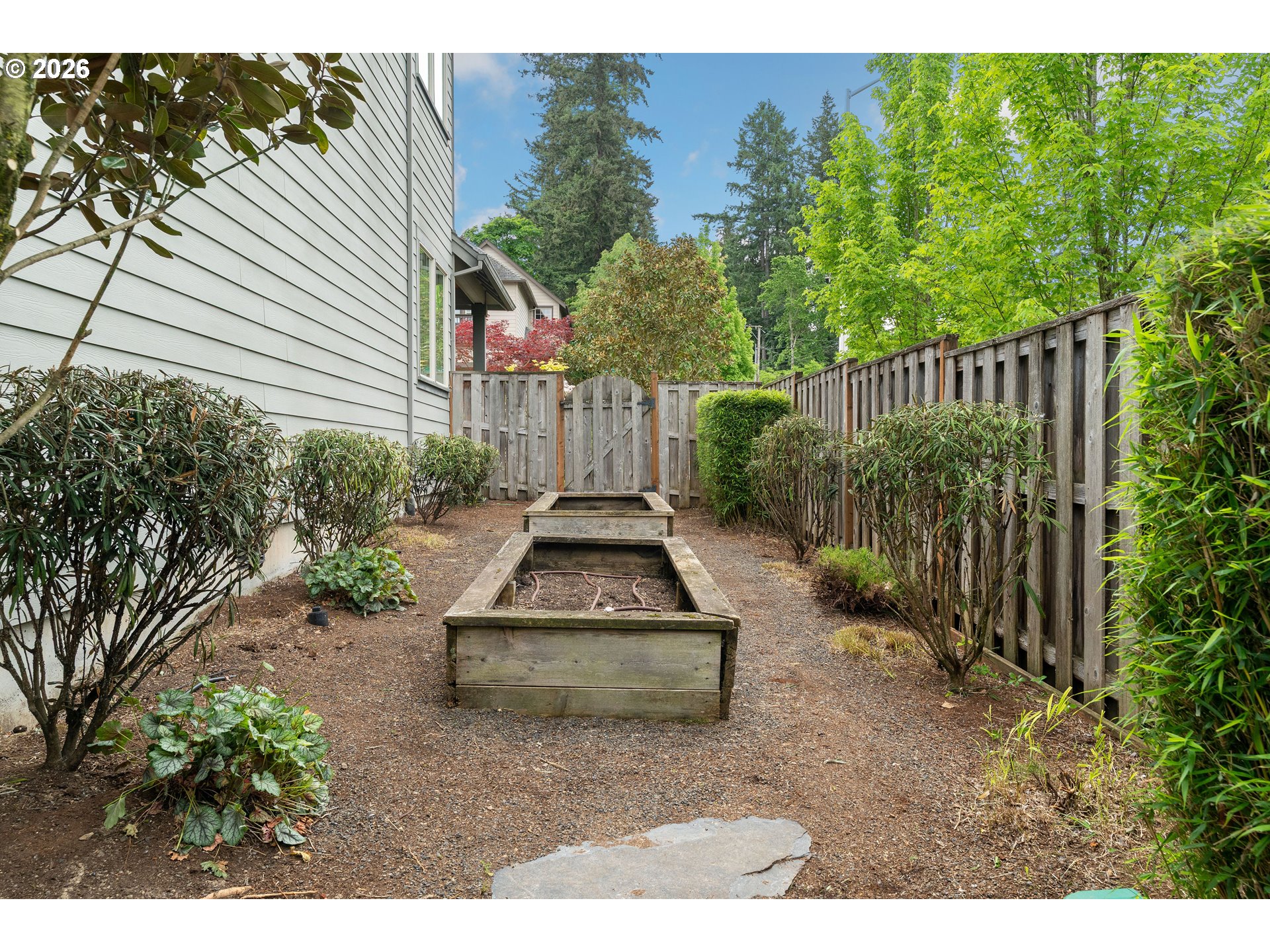 8175 SW LAURELWOOD CT