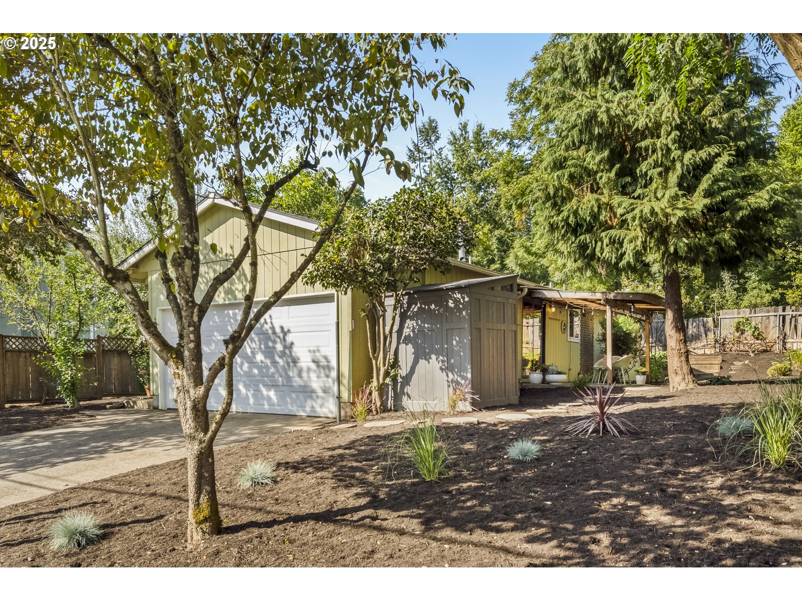 4515 SE MALDEN DR