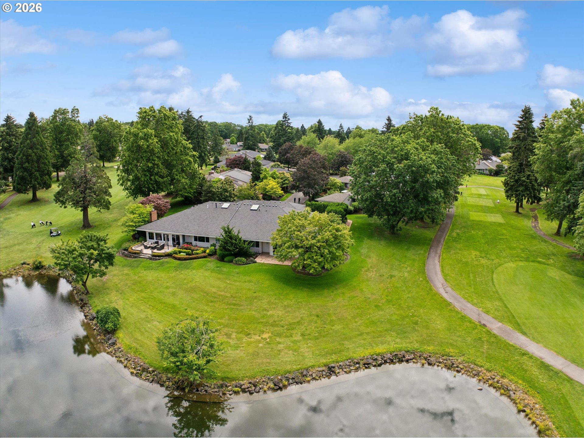 7177 SW LAKE BLUFF CT